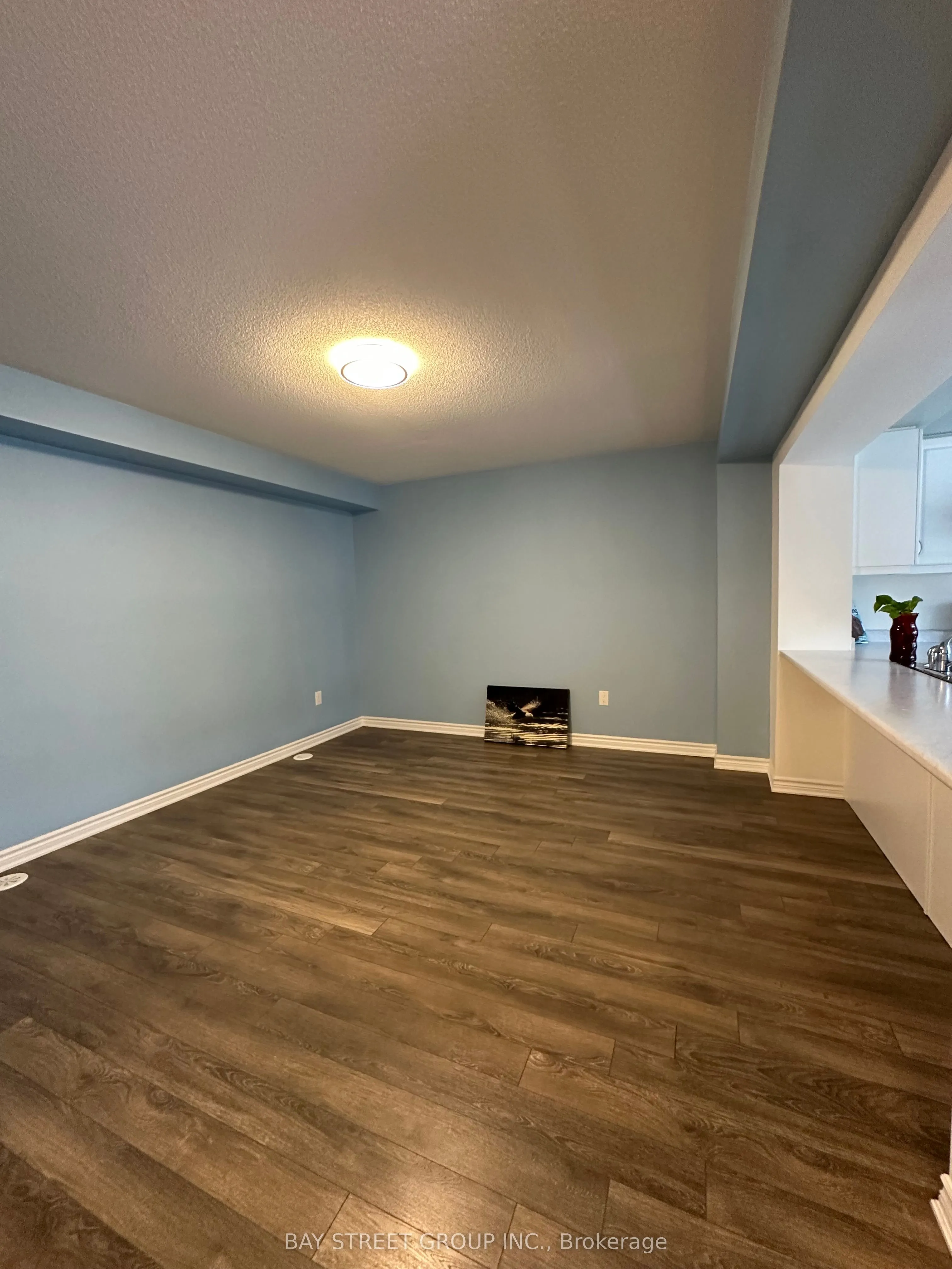 1053 Clipper Lane