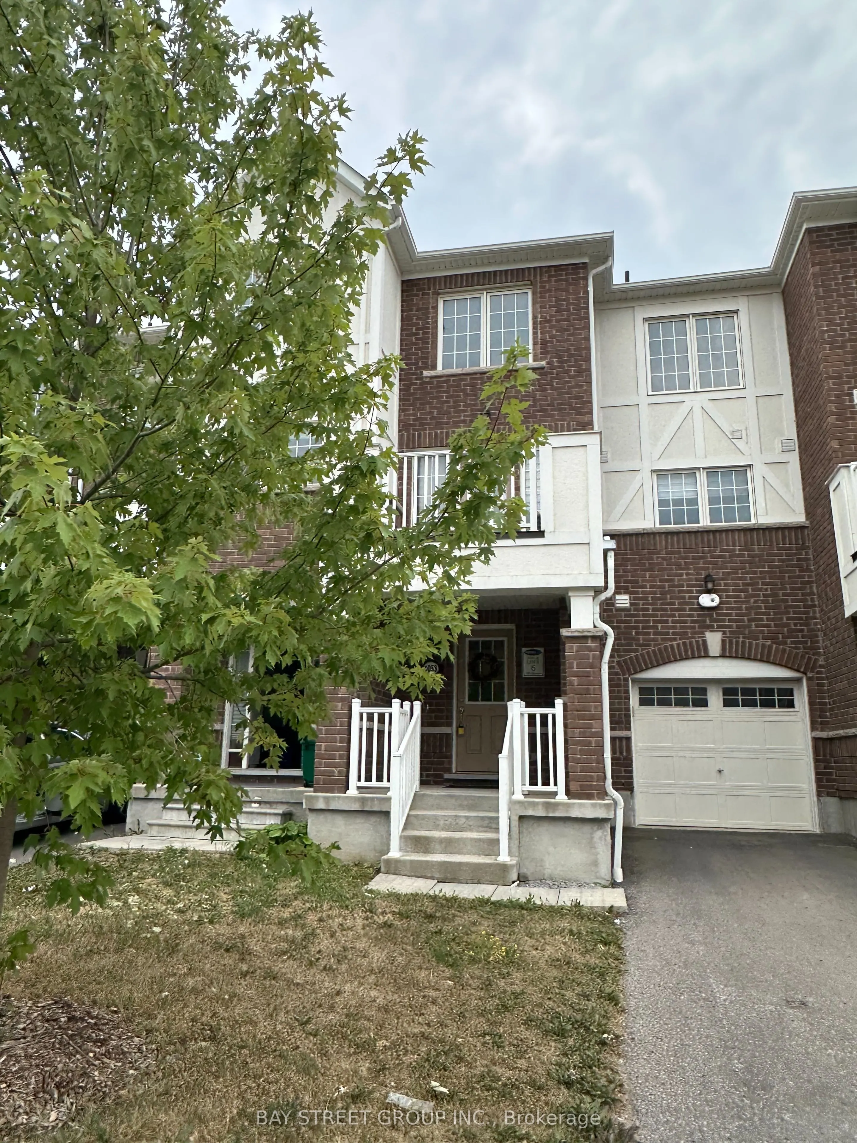 1053 Clipper Lane