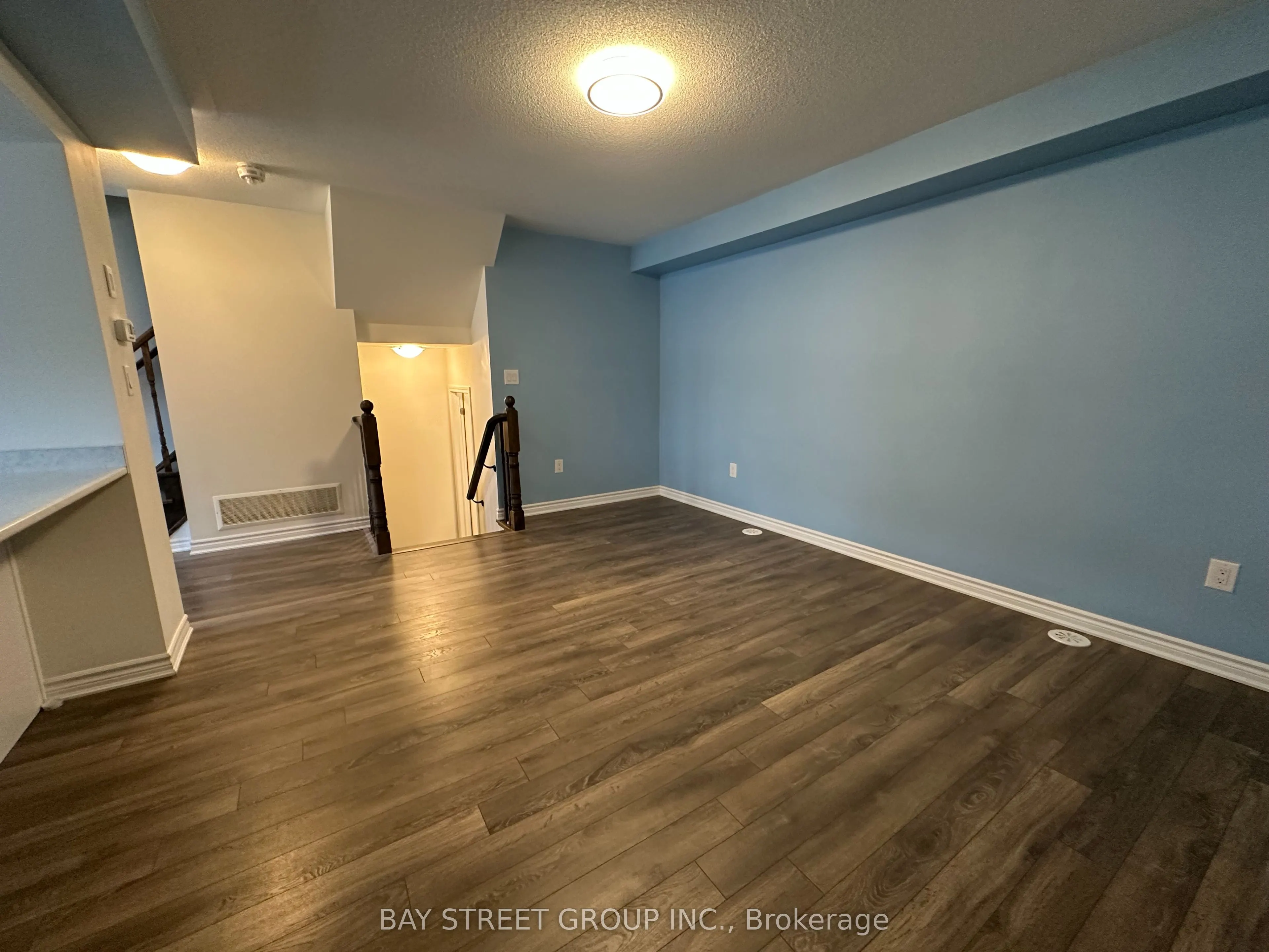 1053 Clipper Lane