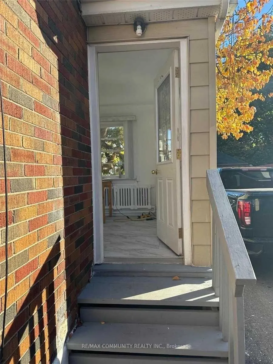 543 Drew Street