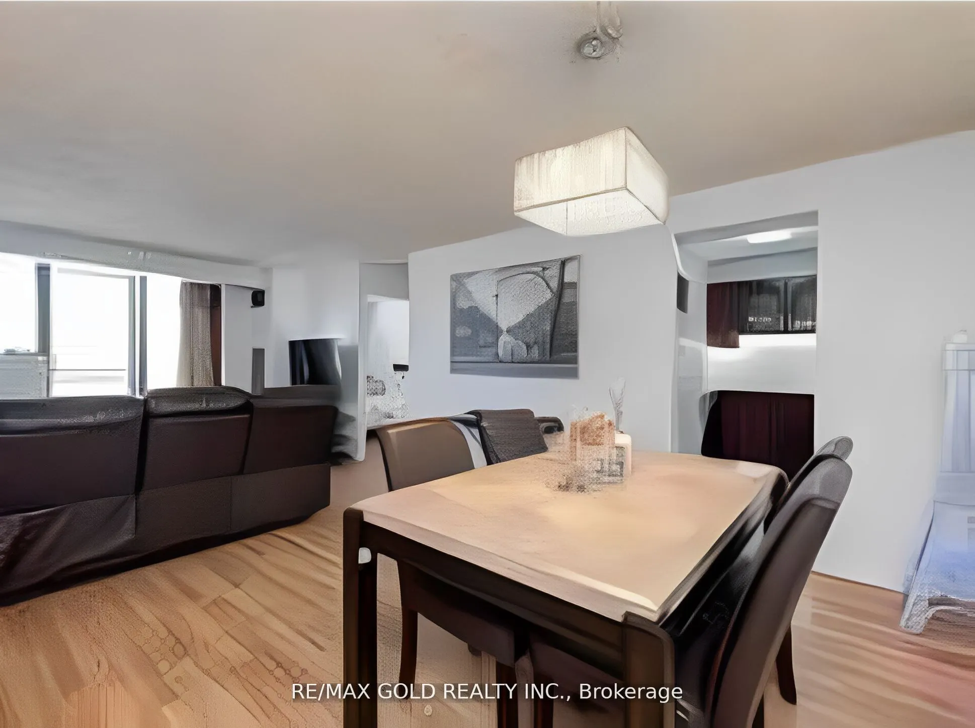 10 Tapscott Road, #907