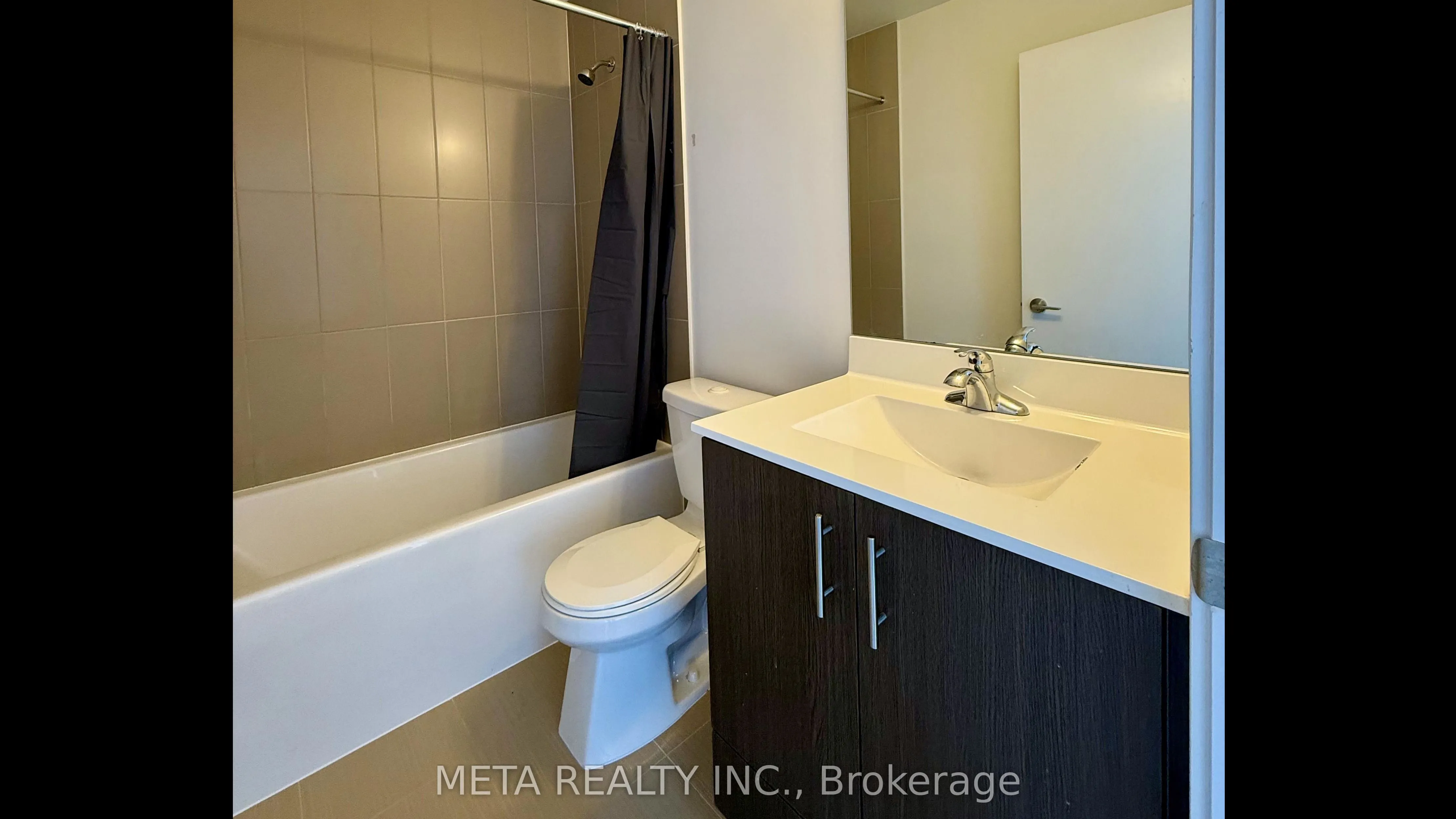 255 Village Green Square, #607