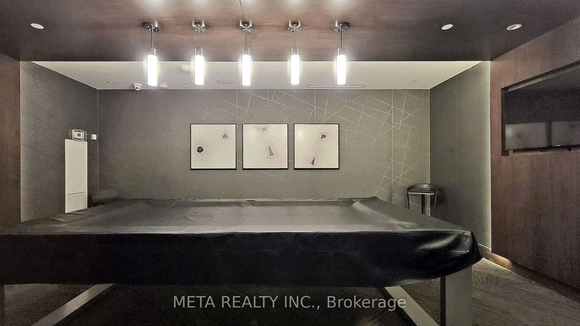 255 Village Green Square, #607