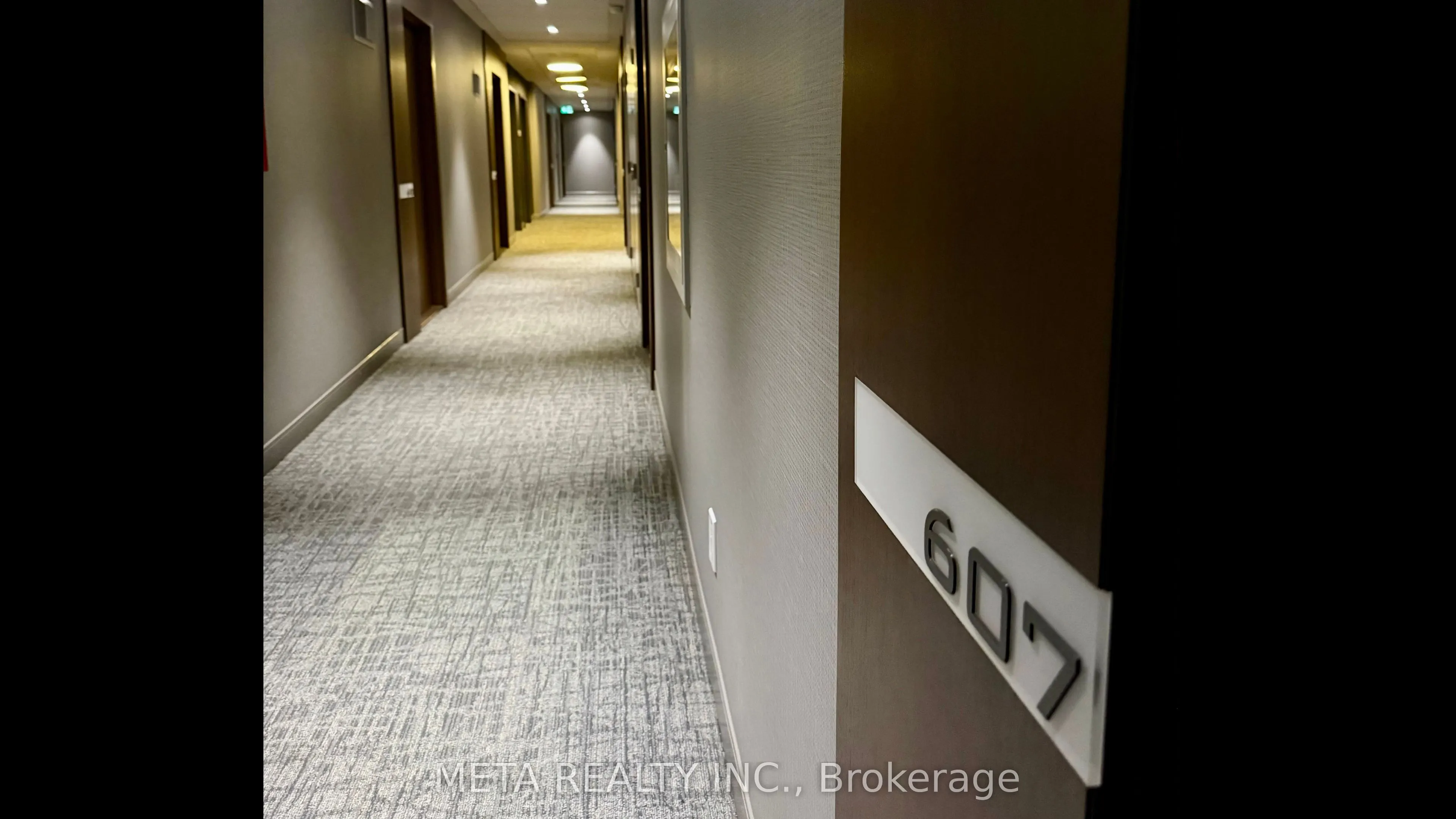 255 Village Green Square, #607