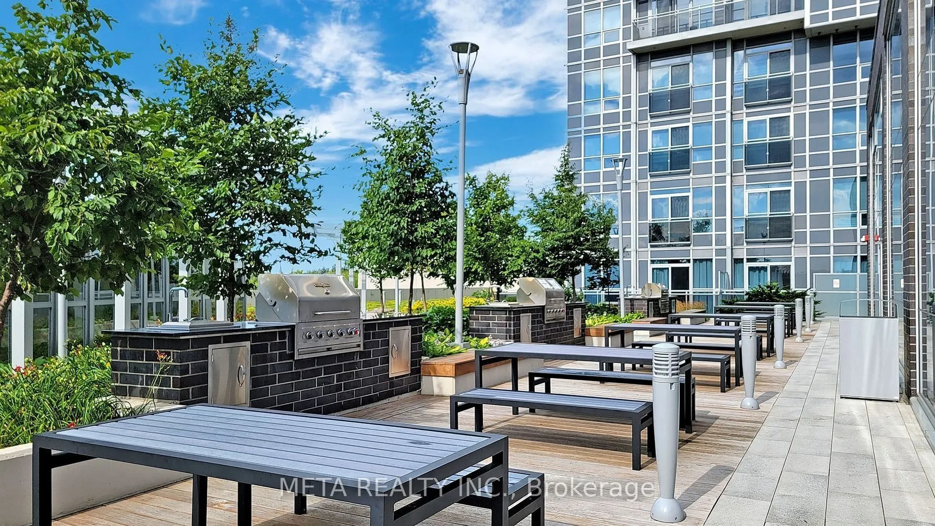 255 Village Green Square, #607