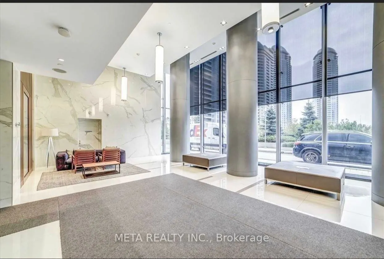 255 Village Green Square, #607