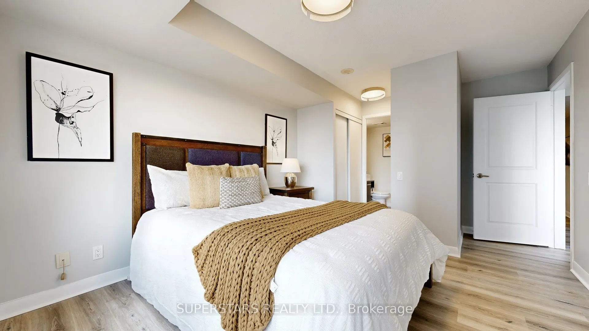 25 Town Centre Court, #1608