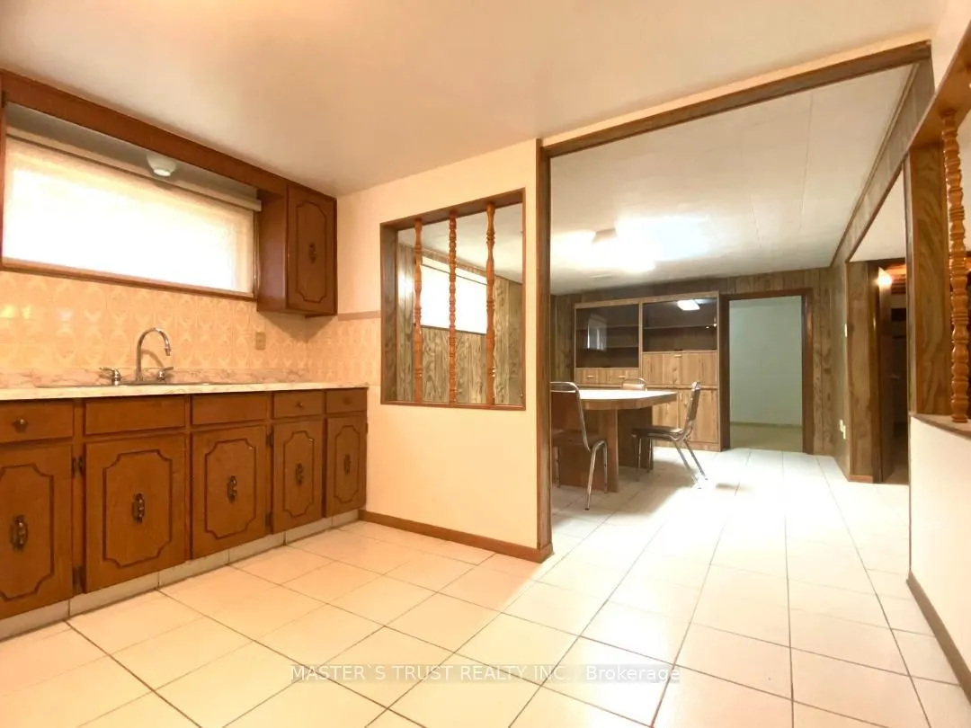 4 Tidworth Square, #Bsmt