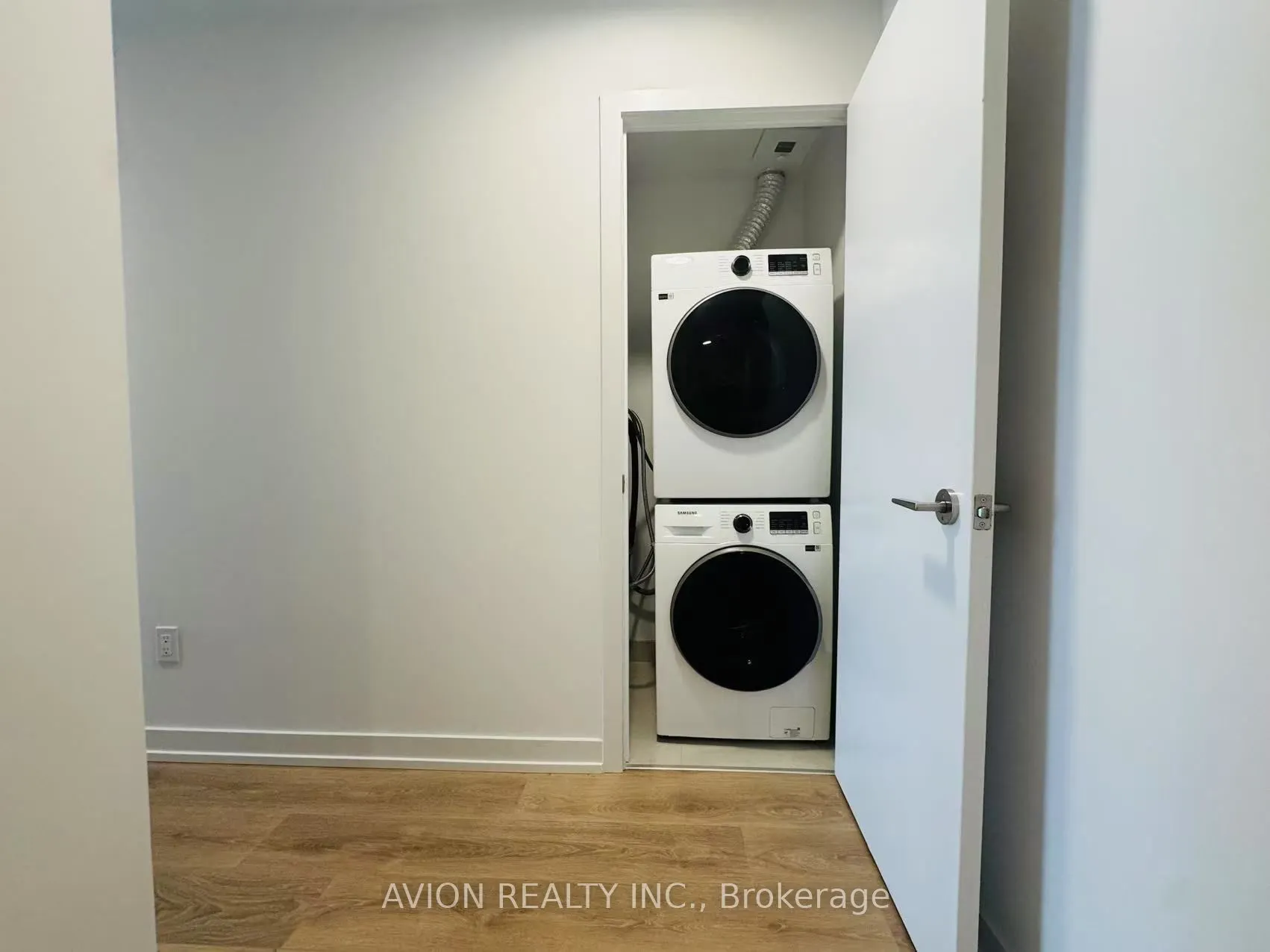 150 Logan Avenue, #545