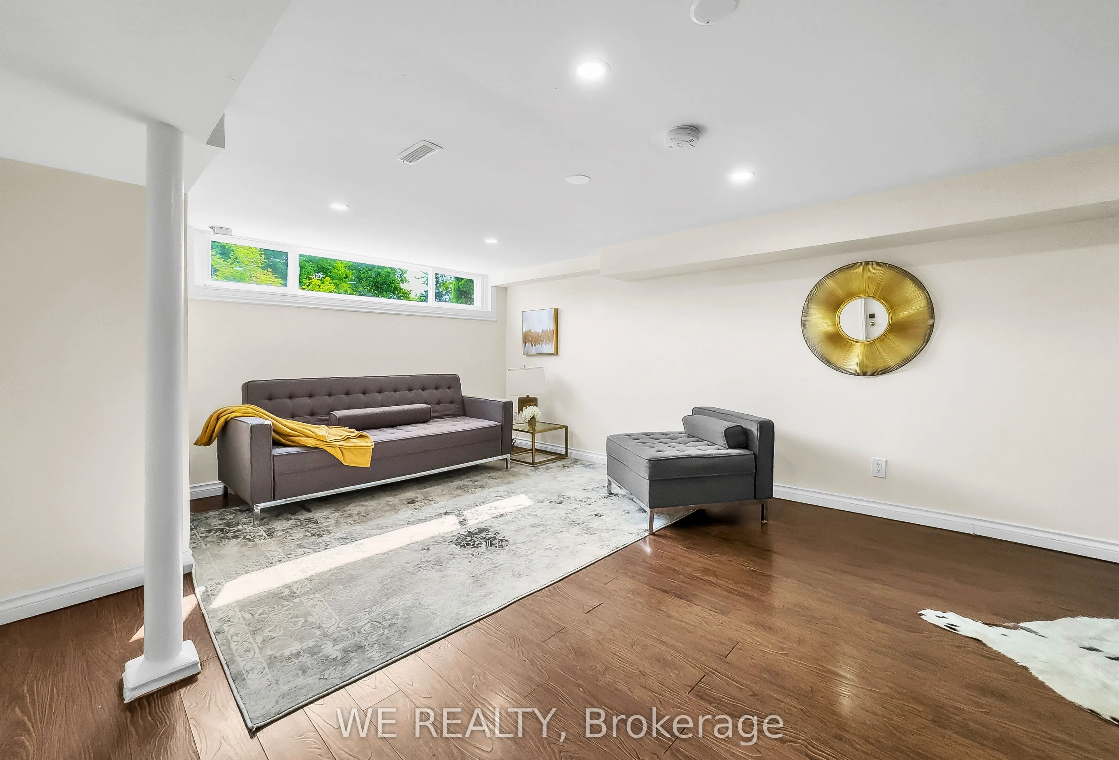 62 Billingsgate Crescent