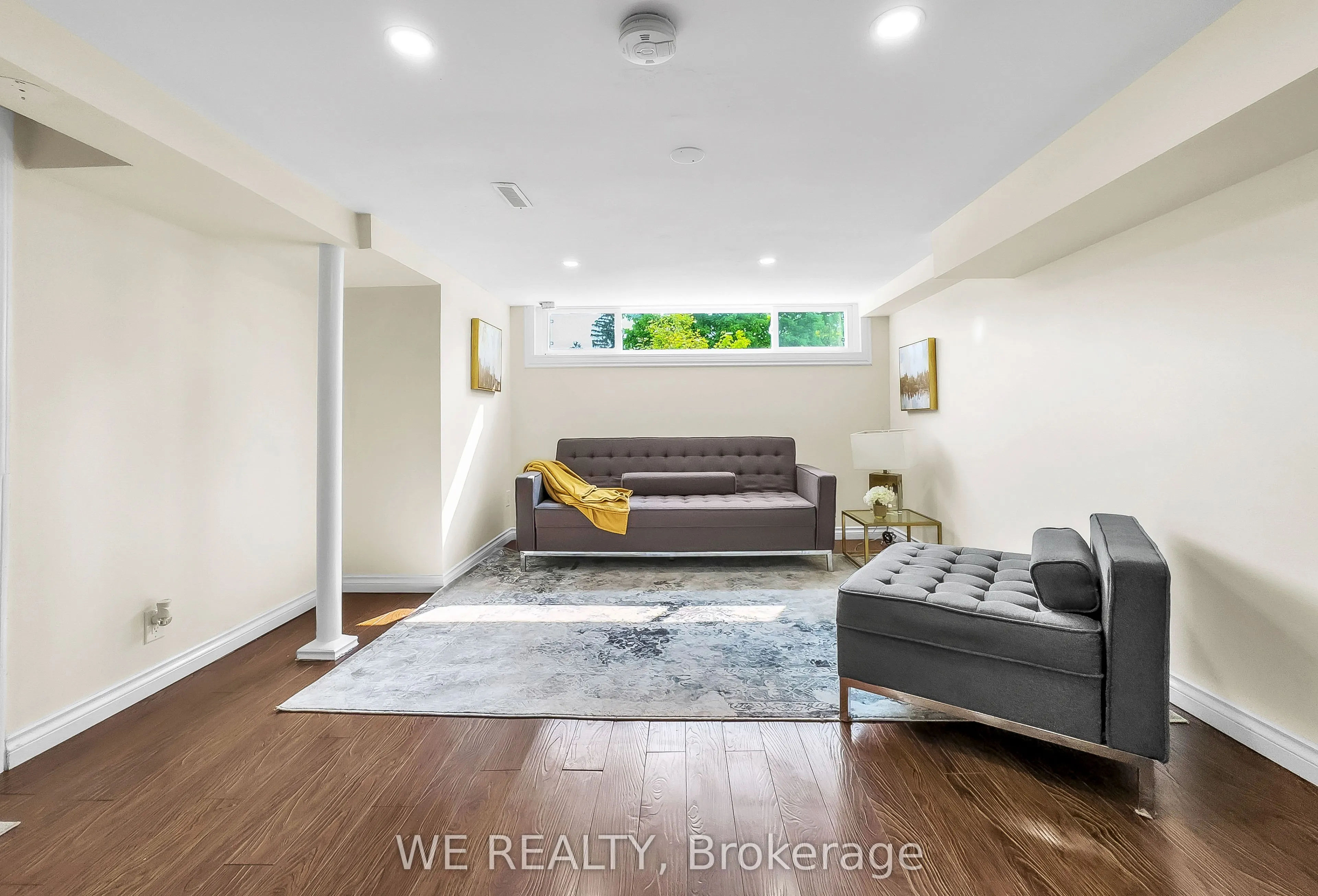 62 Billingsgate Crescent