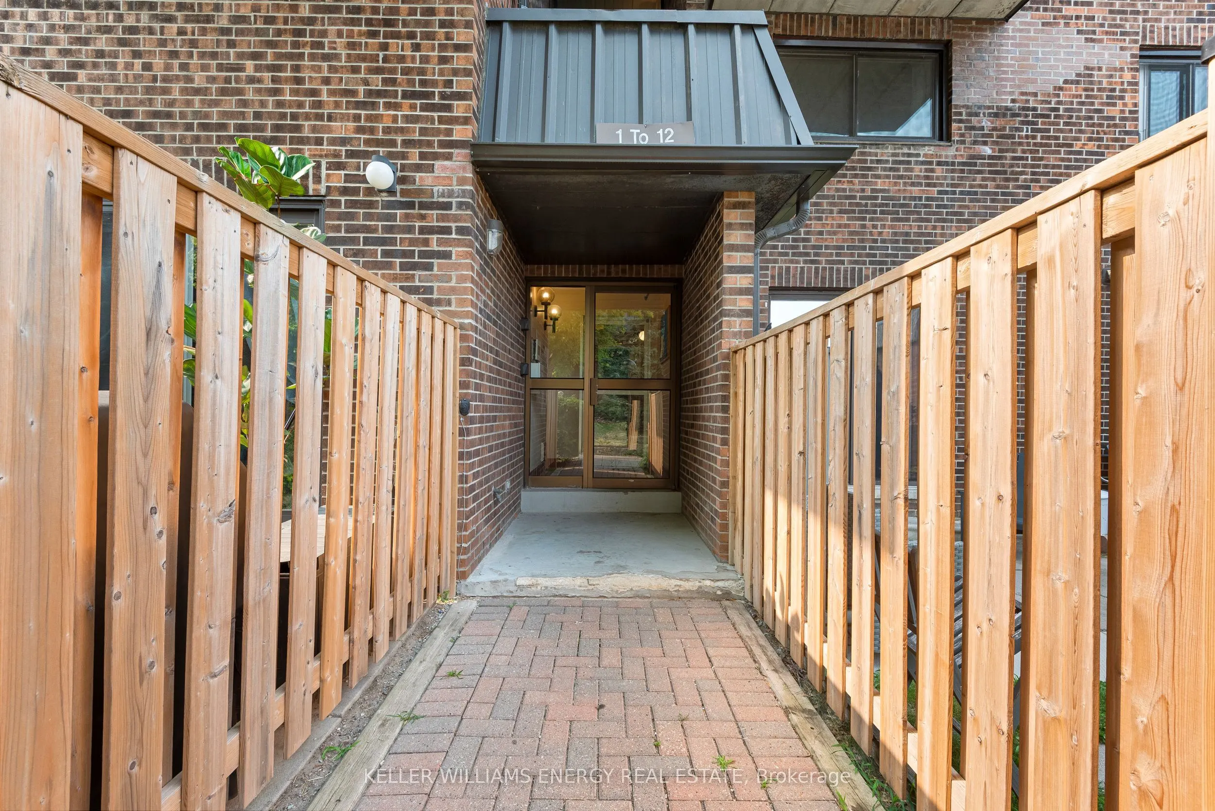 43 Taunton Road E, #1