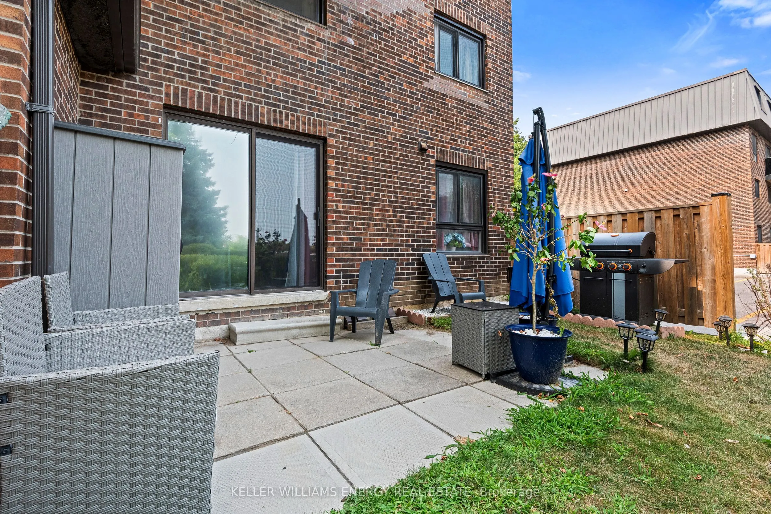 43 Taunton Road E, #1