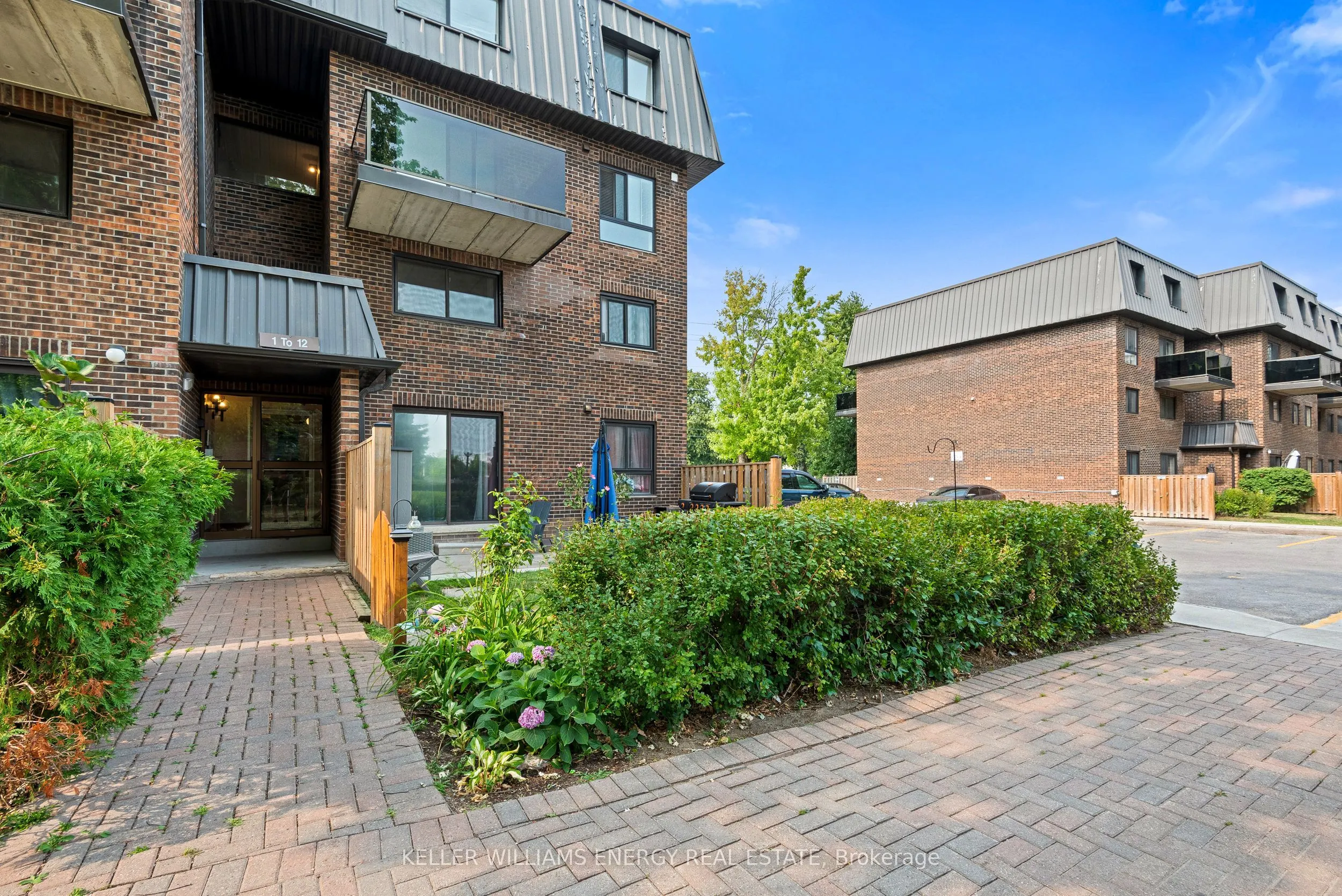 43 Taunton Road E, #1