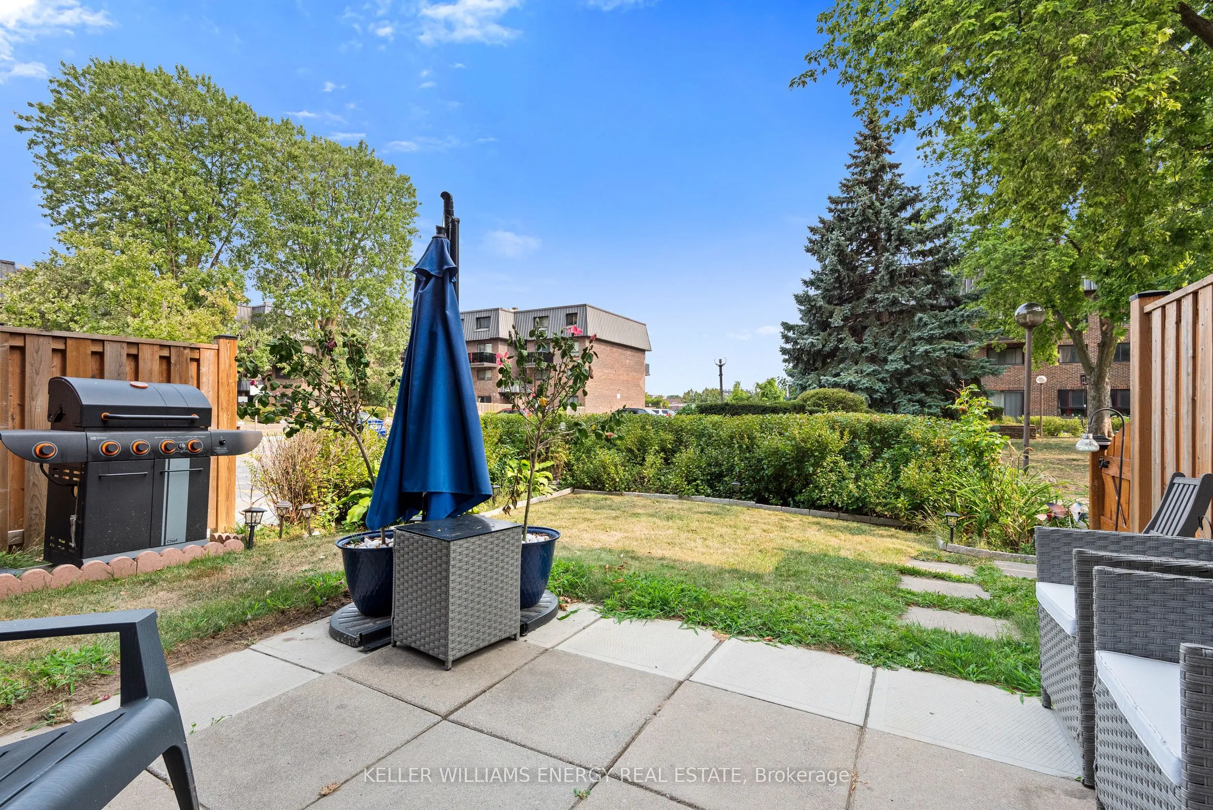 43 Taunton Road E, #1