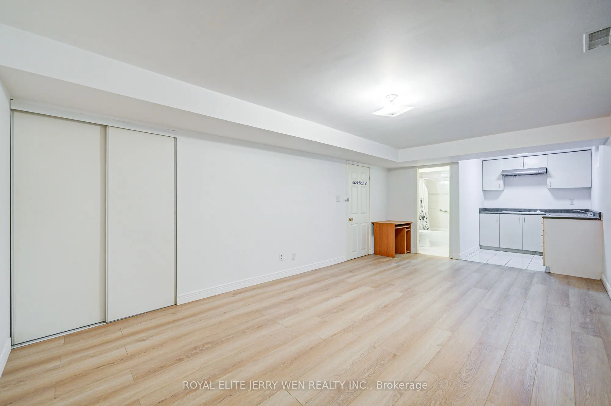 27 Dalbret Crescent