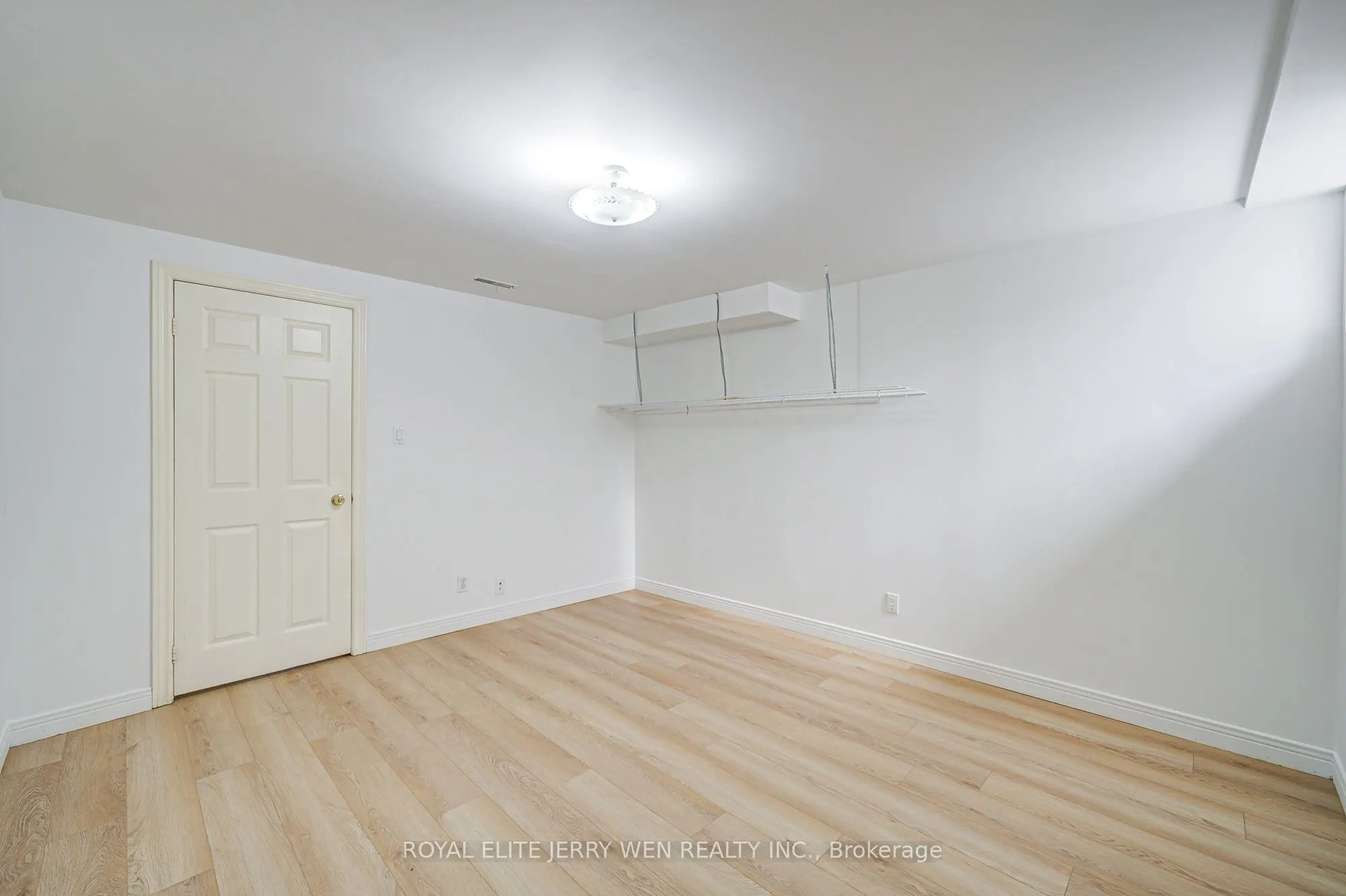 27 Dalbret Crescent