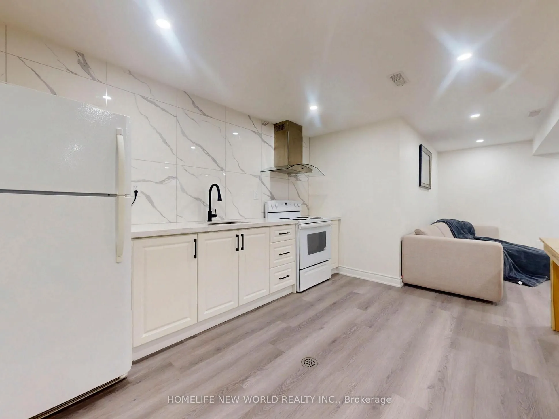 53 Beacham Crescent
