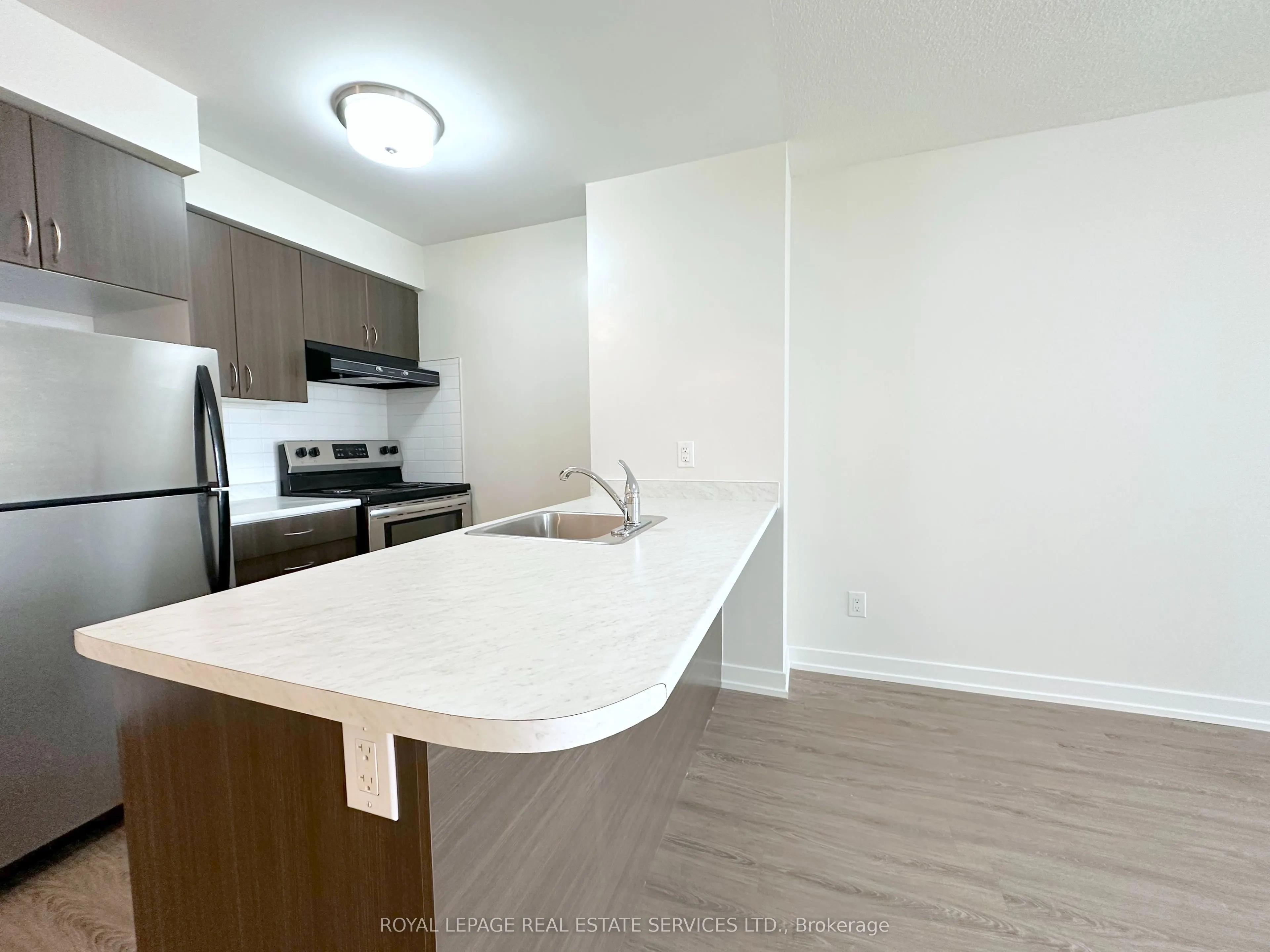 73 Bayly Street W, #622