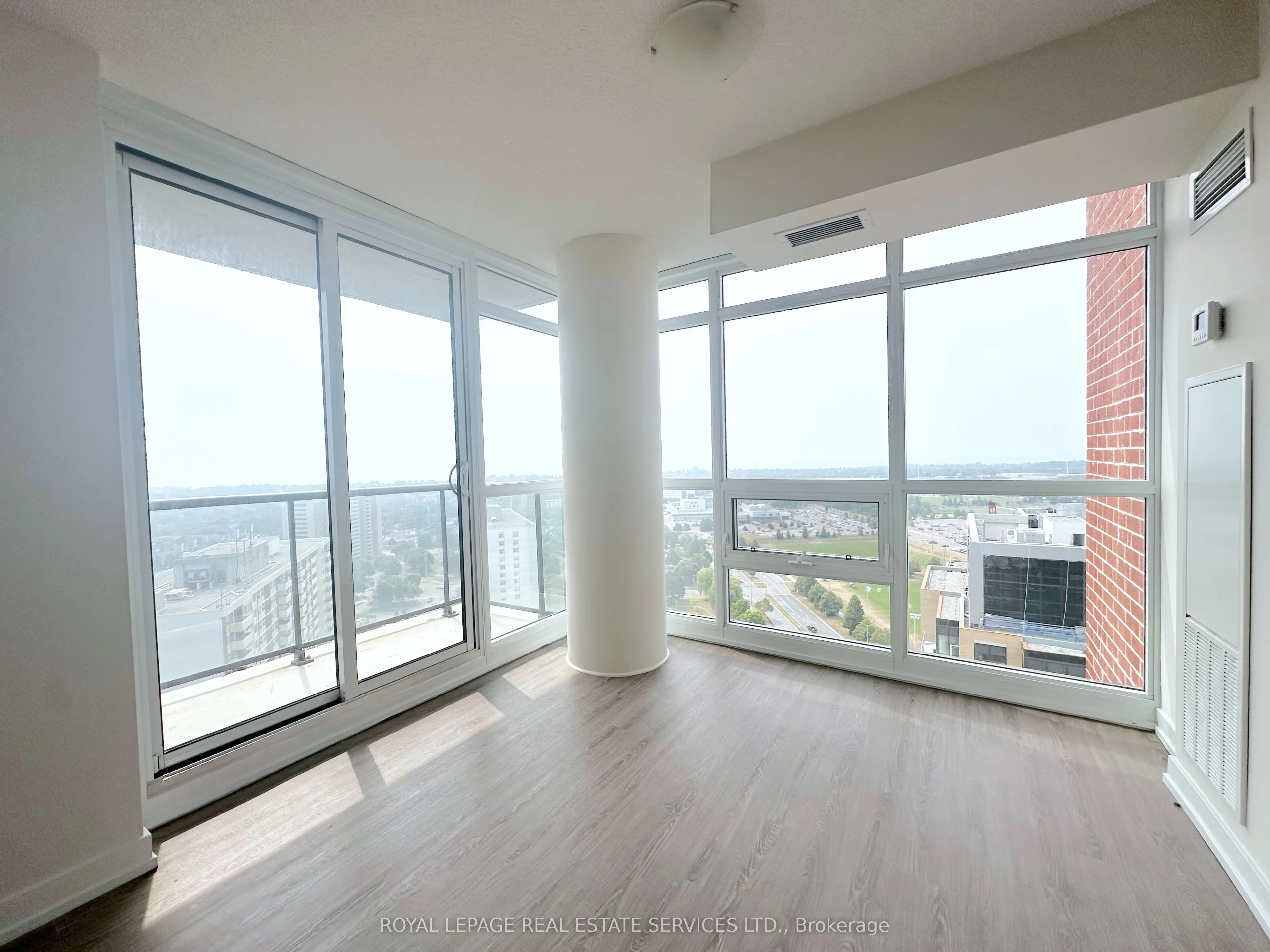 420 Harwood Avenue S, #2403