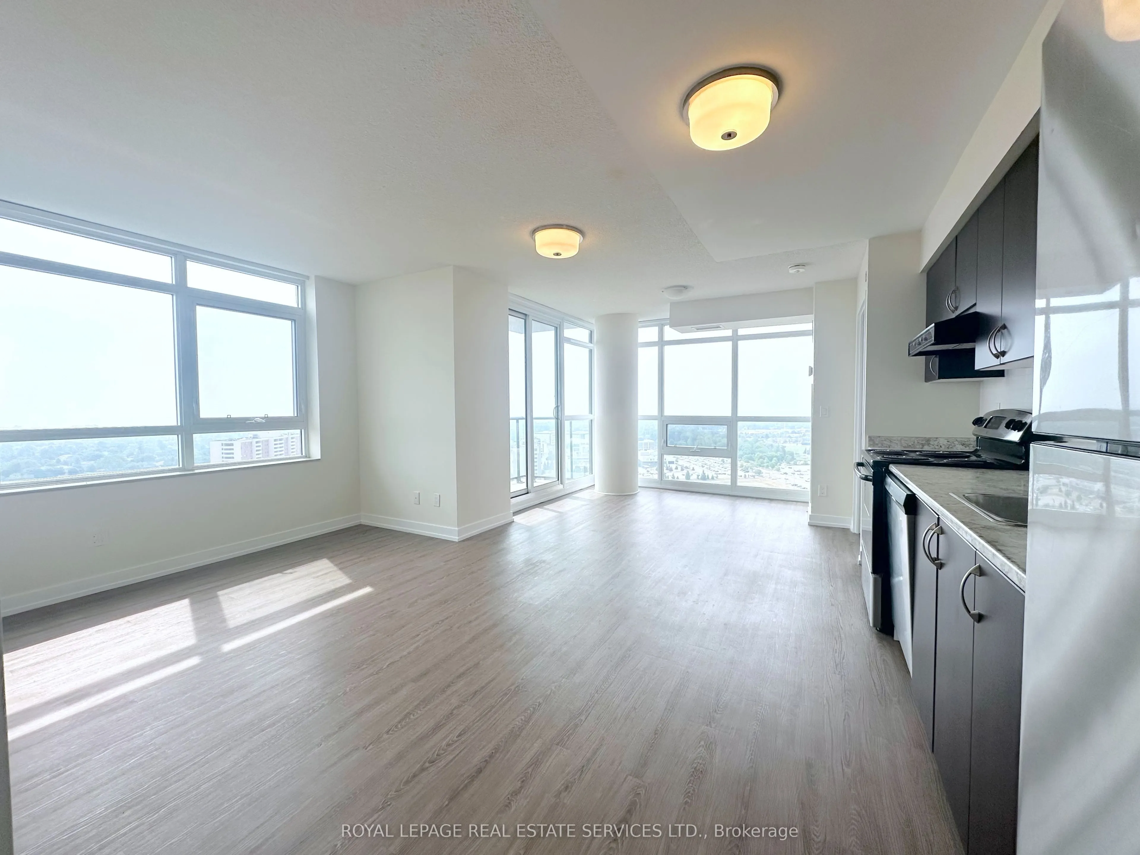 420 Harwood Avenue S, #2403