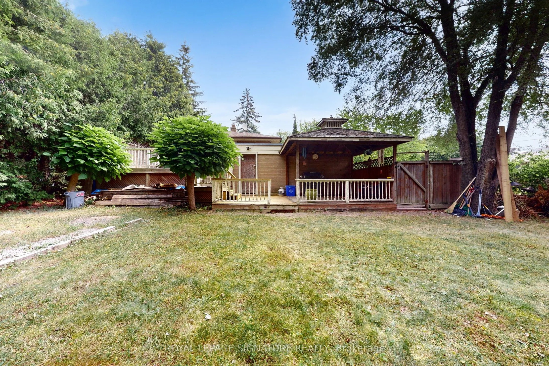 16 Bugle Hill Road