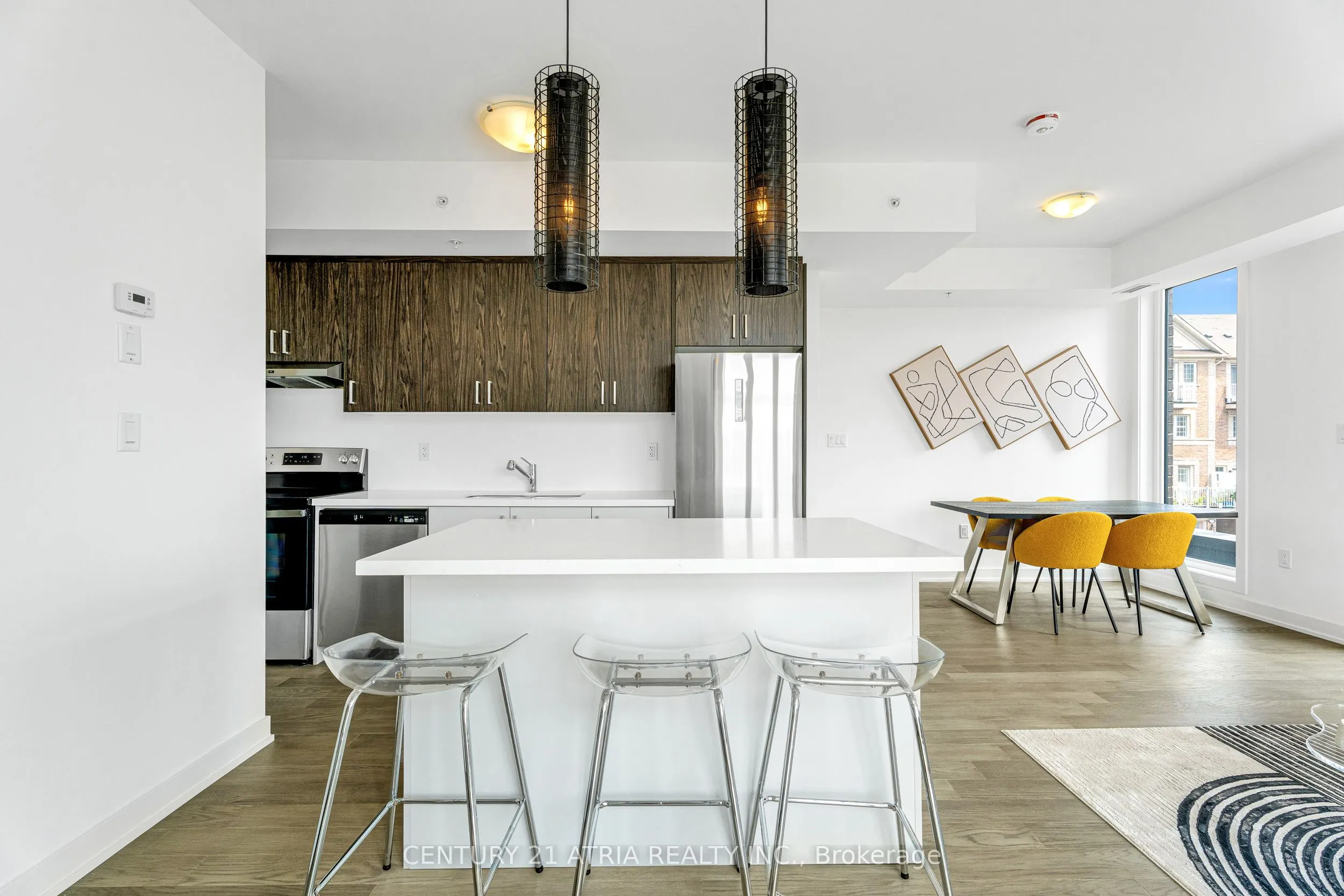 188 Angus Drive, #10