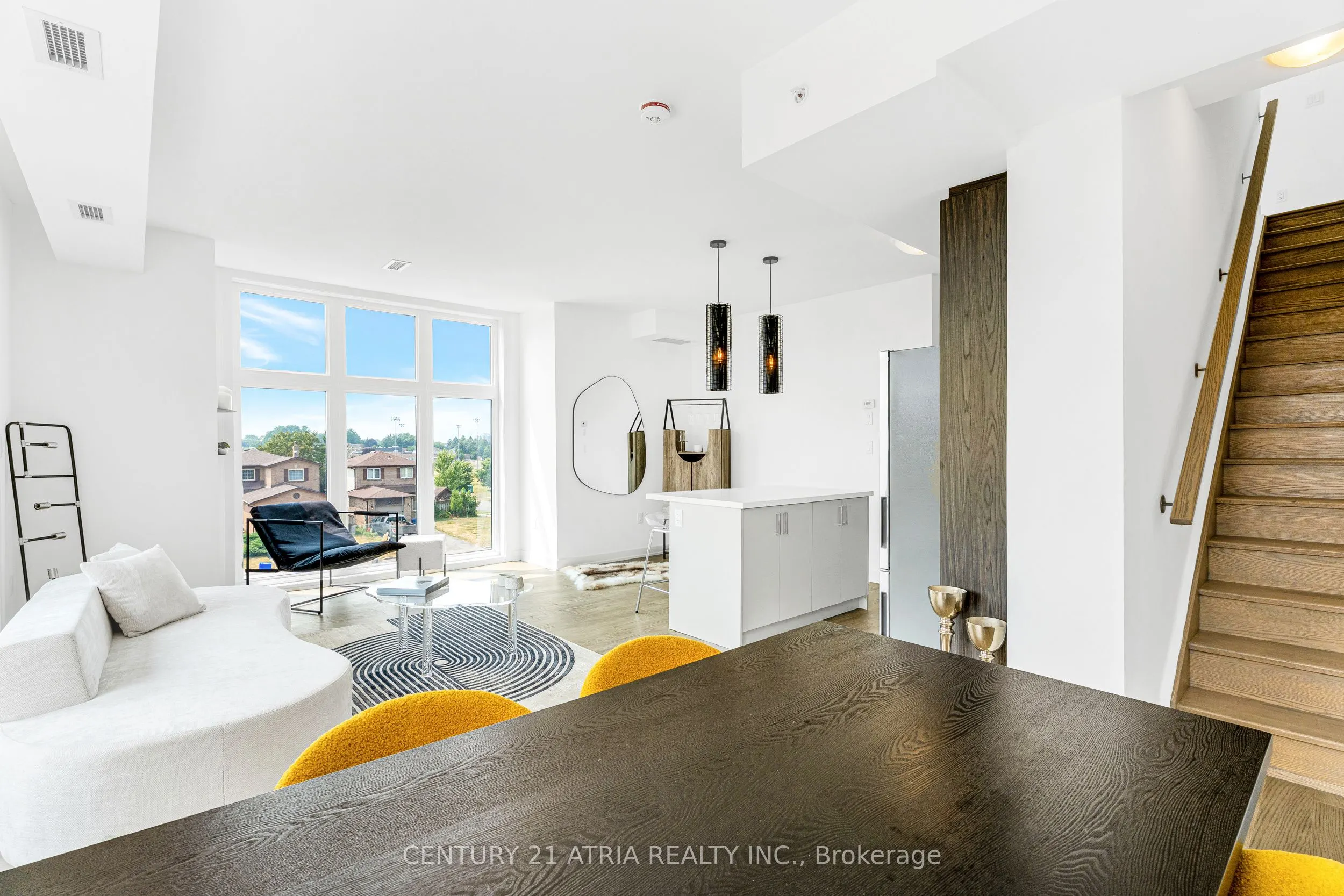 188 Angus Drive, #10
