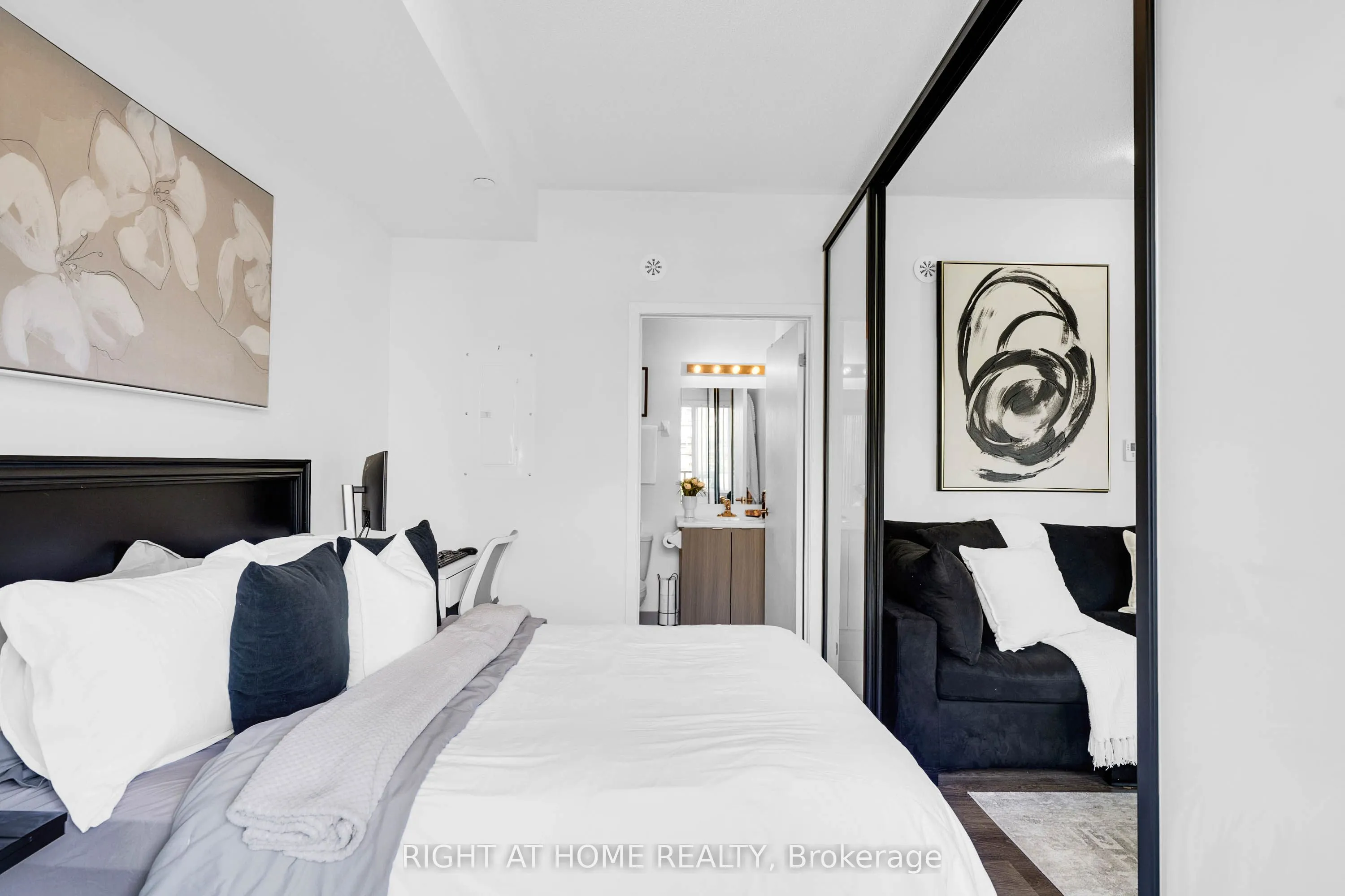 5131 Sheppard Avenue E, #213