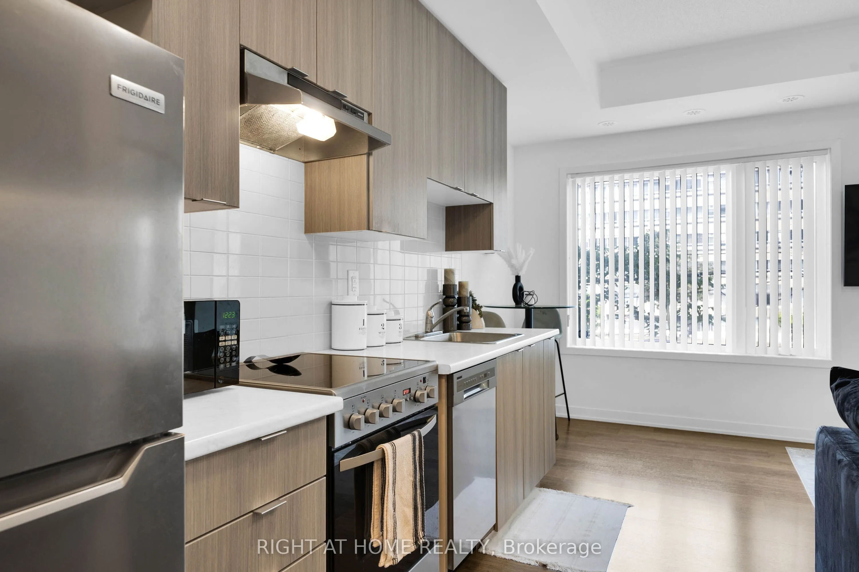 5131 Sheppard Avenue E, #213
