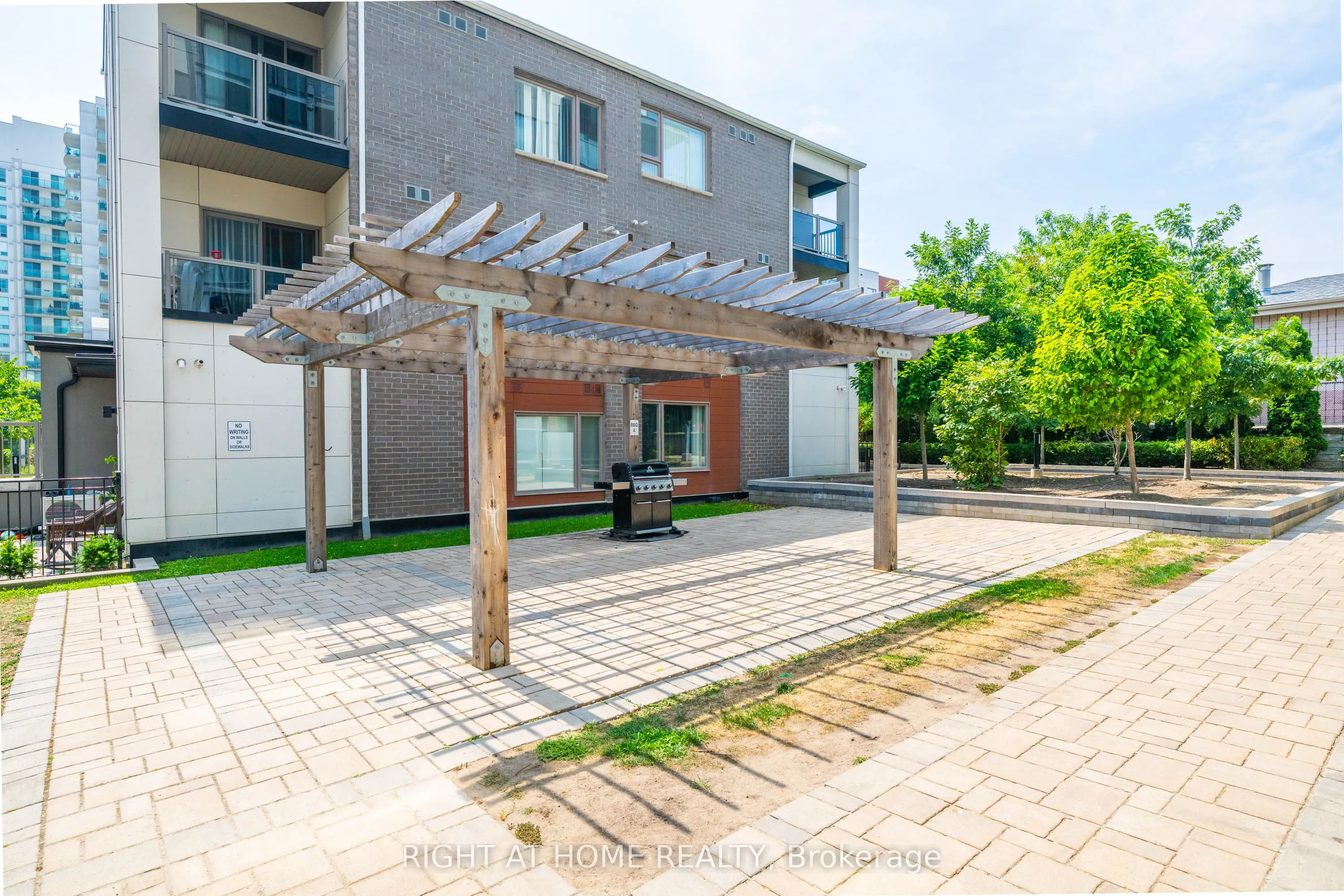 5131 Sheppard Avenue E, #213