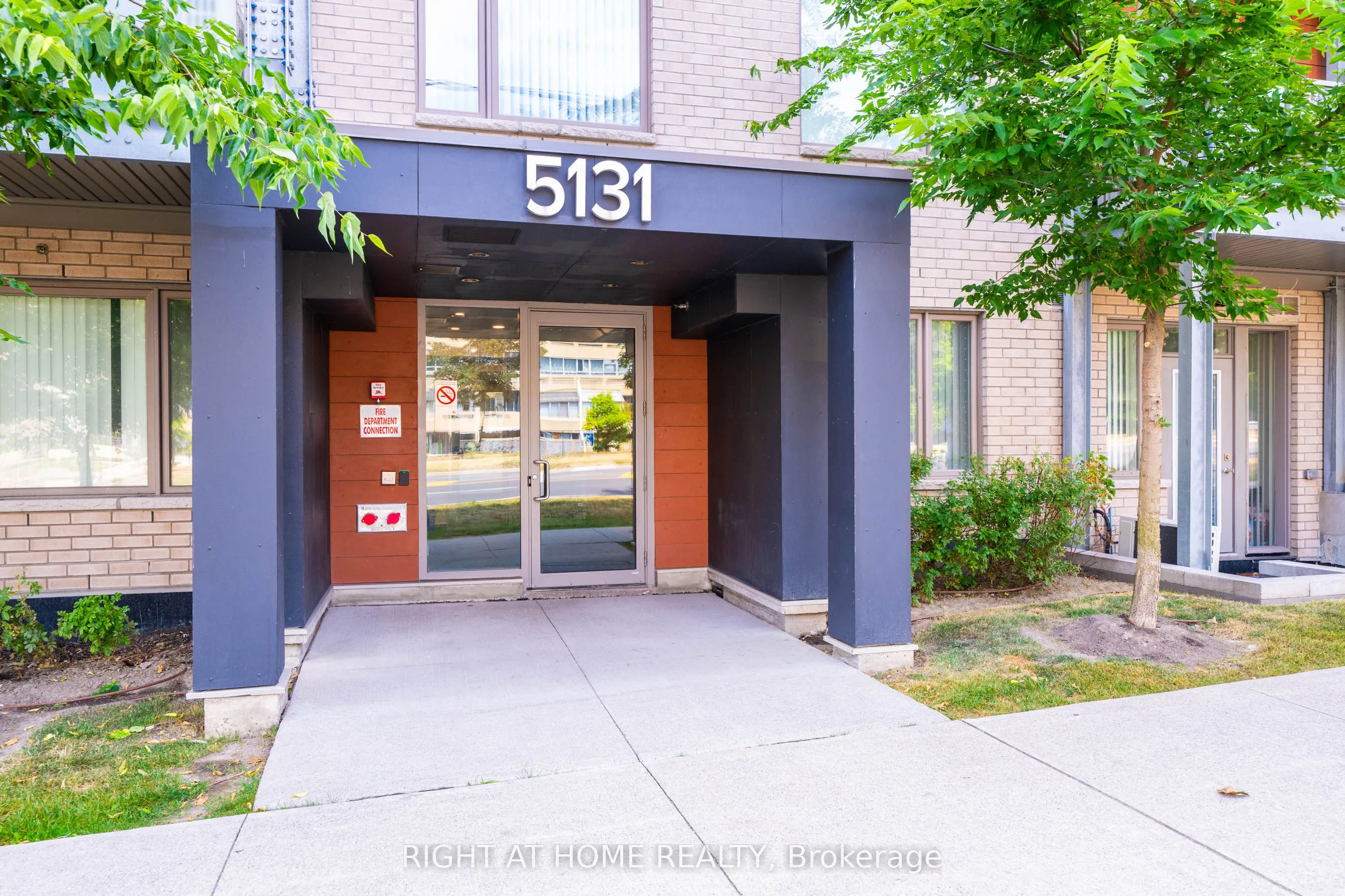 5131 Sheppard Avenue E, #213