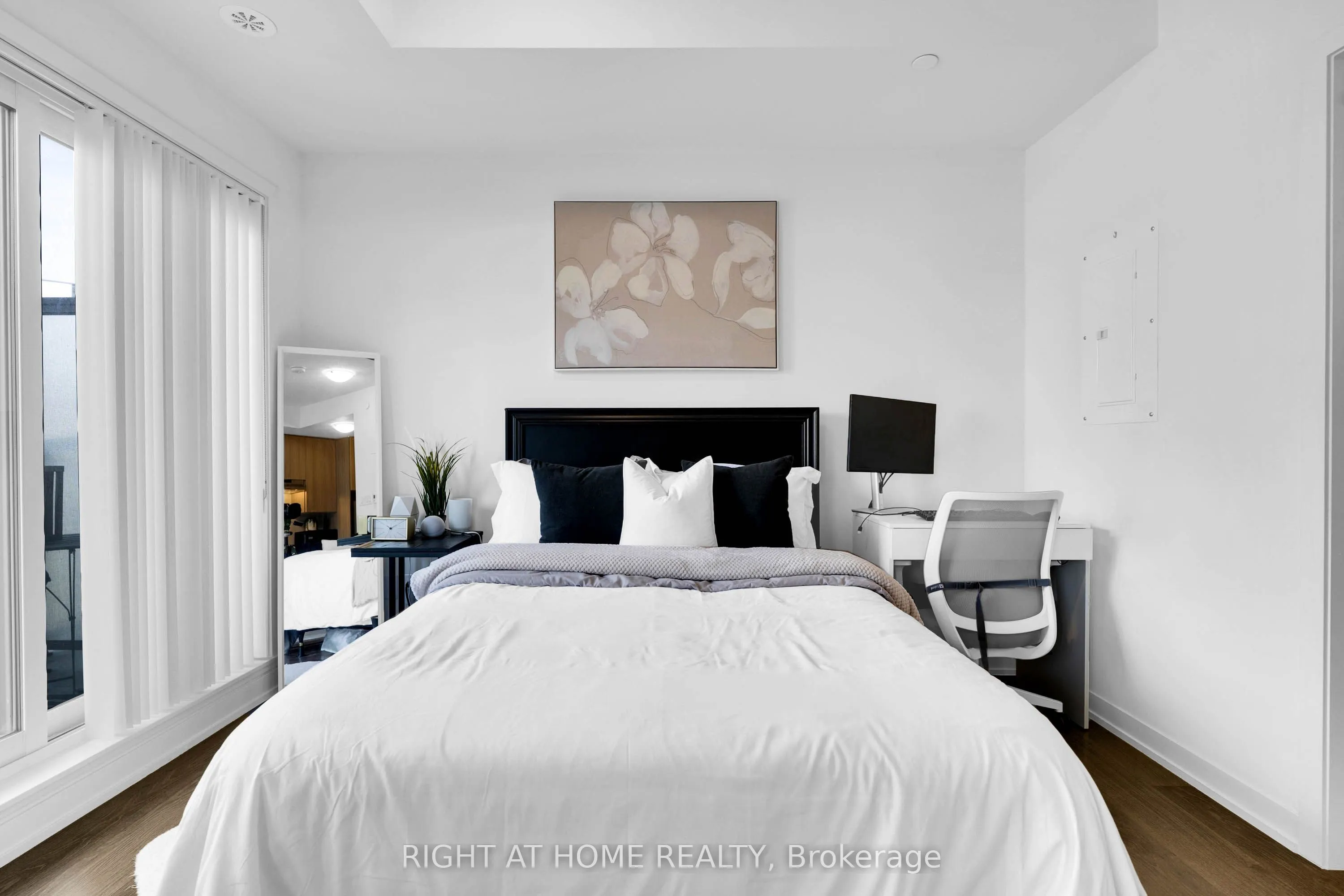5131 Sheppard Avenue E, #213