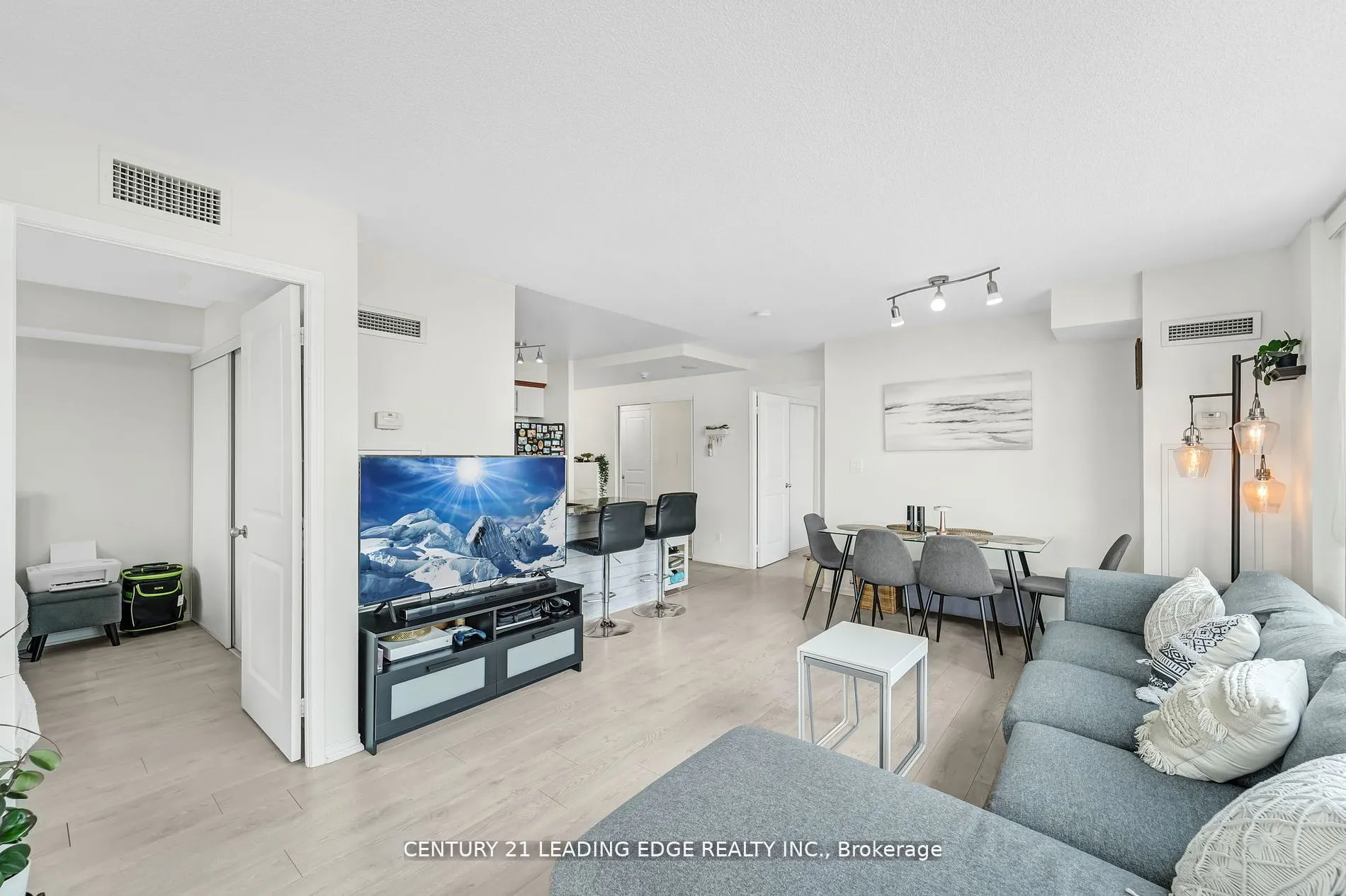 8 Rosebank Drive, #9C