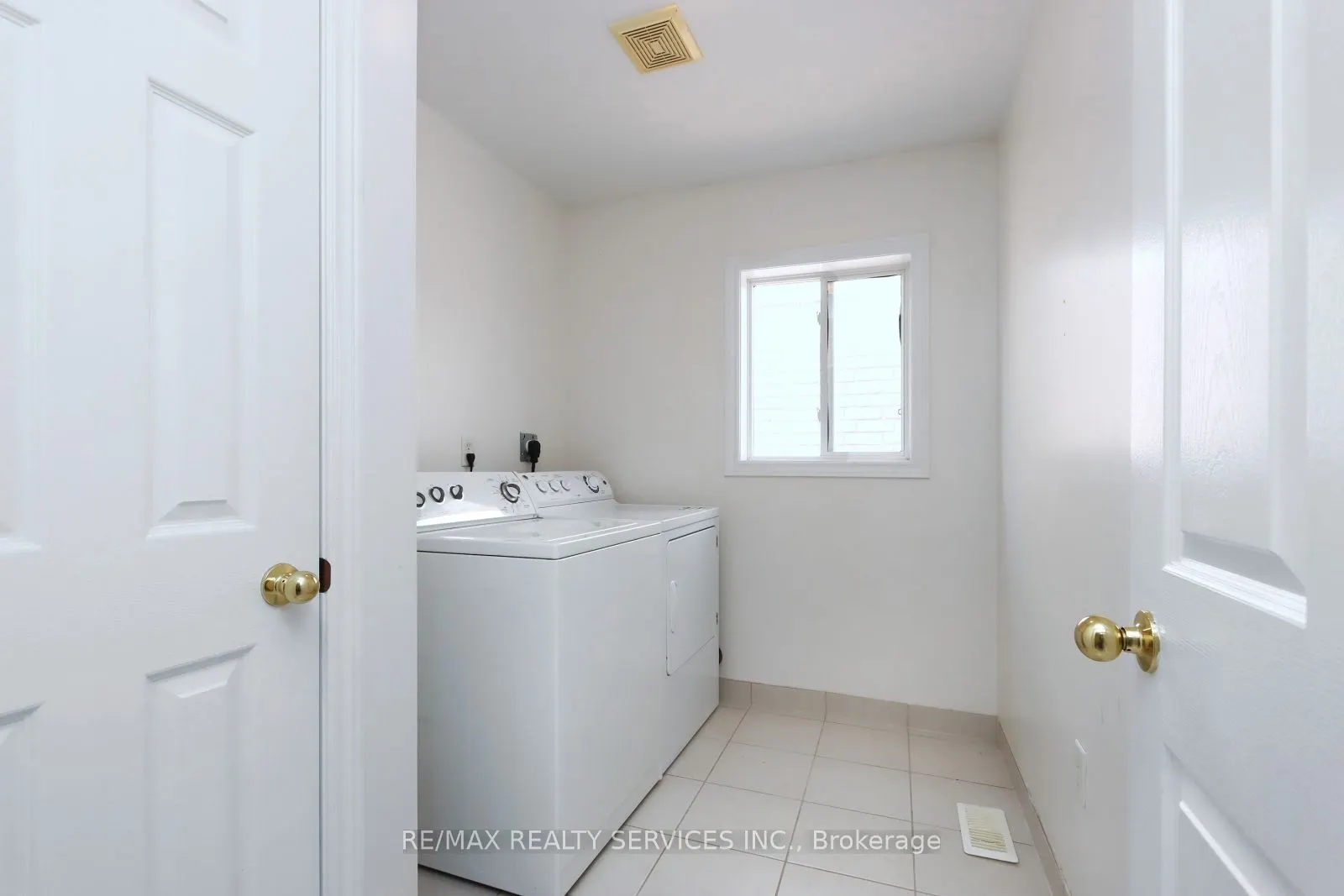 28 Hoile Drive