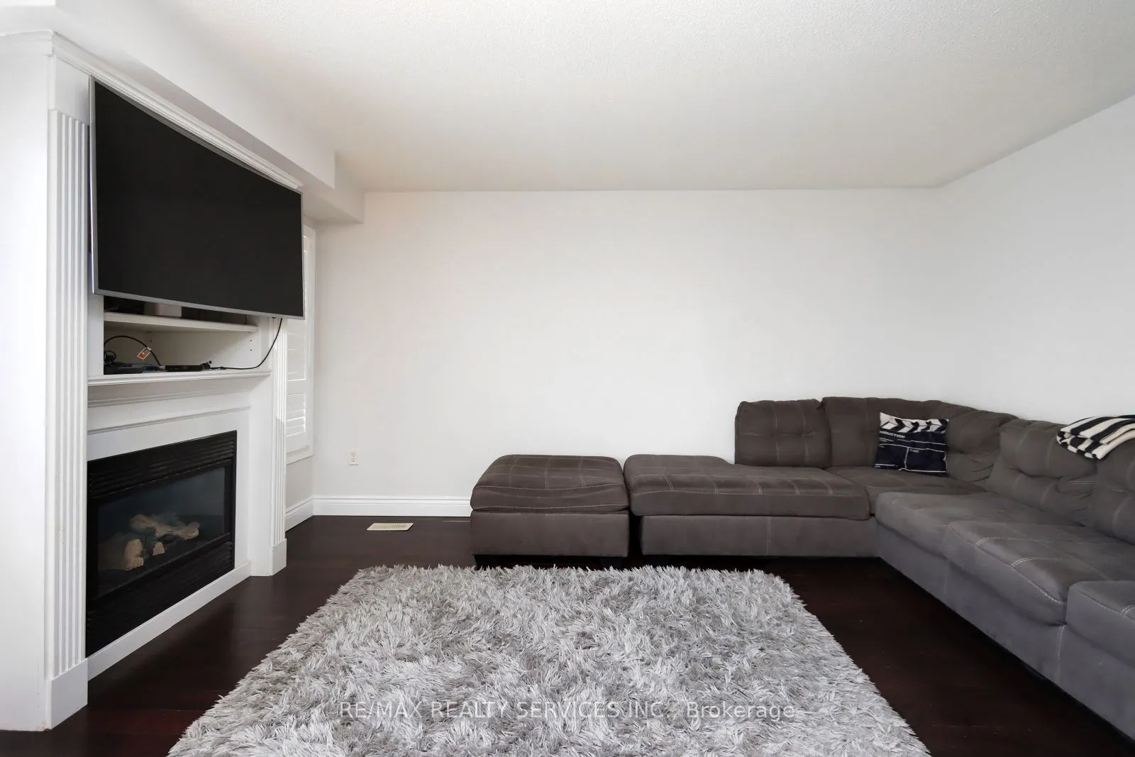 28 Hoile Drive