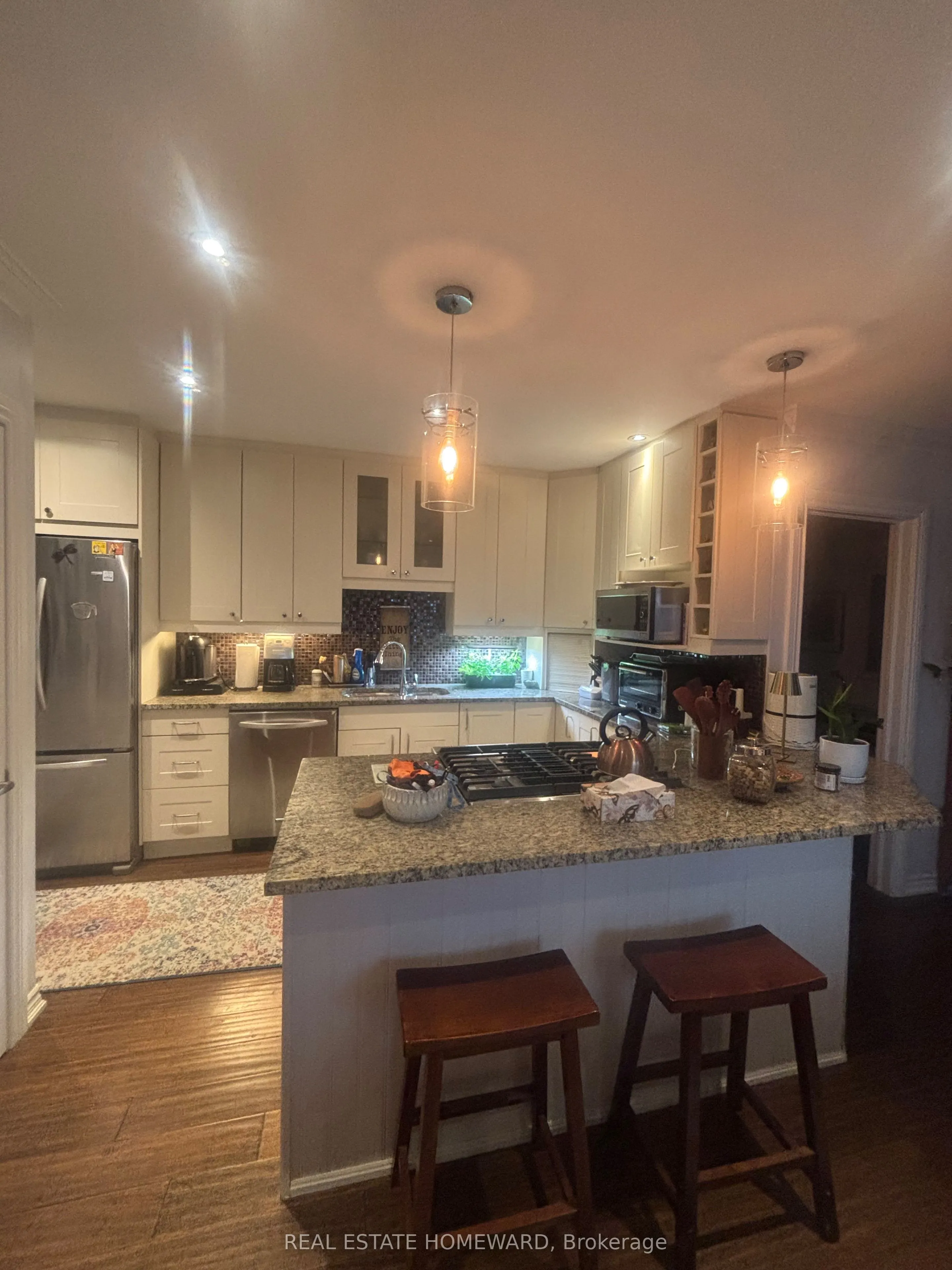 42 Hammersmith Avenue, #Main