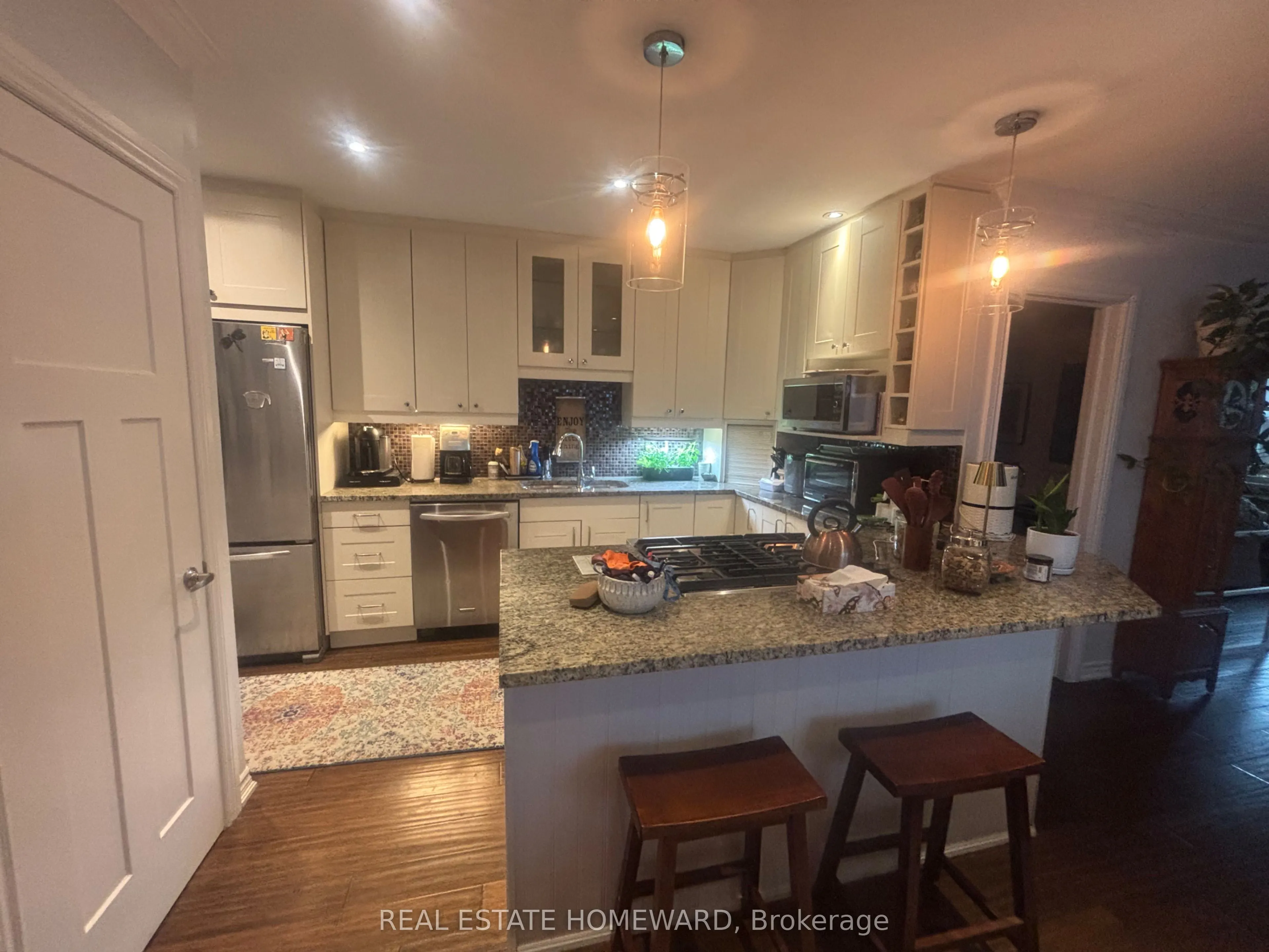 42 Hammersmith Avenue, #Main