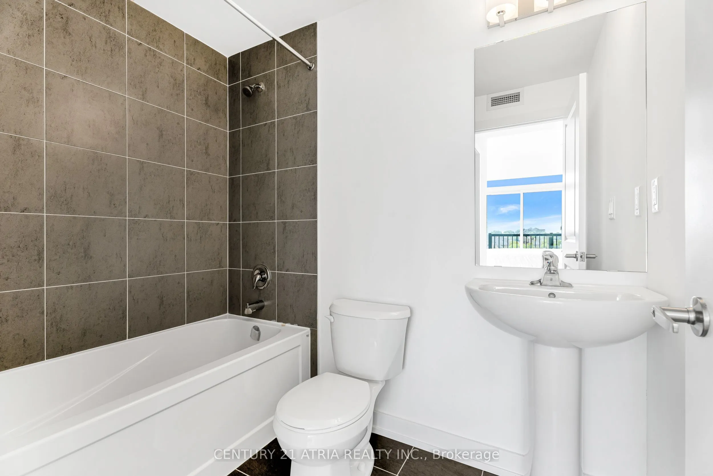 188 Angus Drive, #15