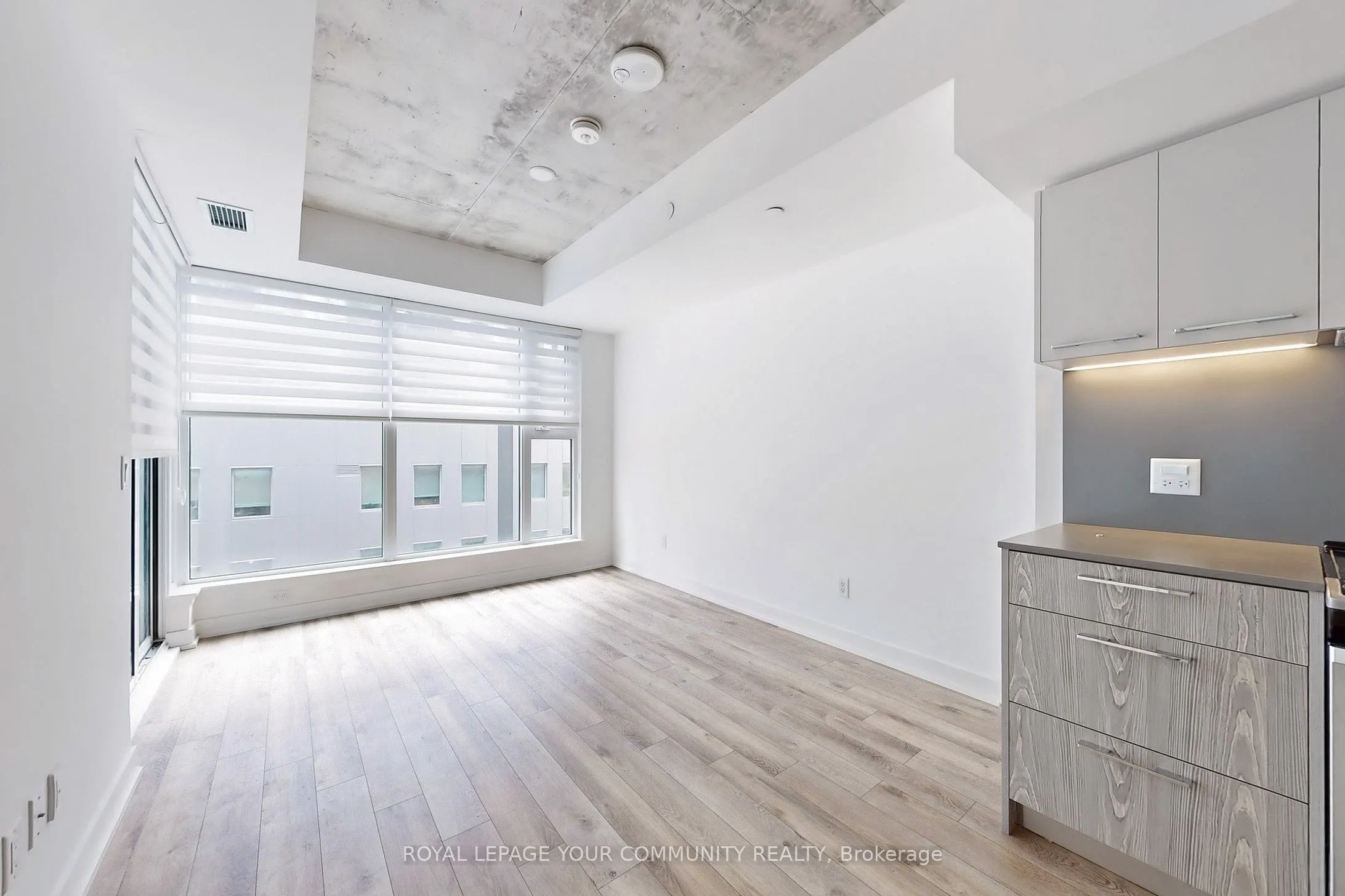 30 Baseball Place, #412