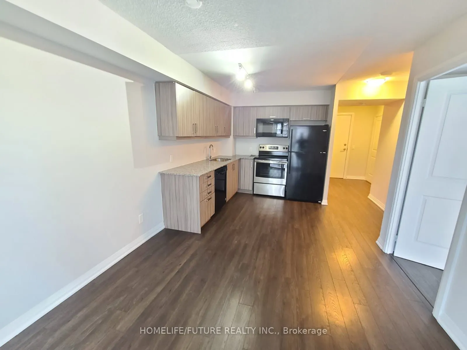 30 Meadowglen Place, #310