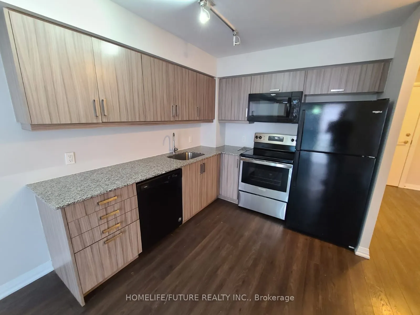 30 Meadowglen Place, #310