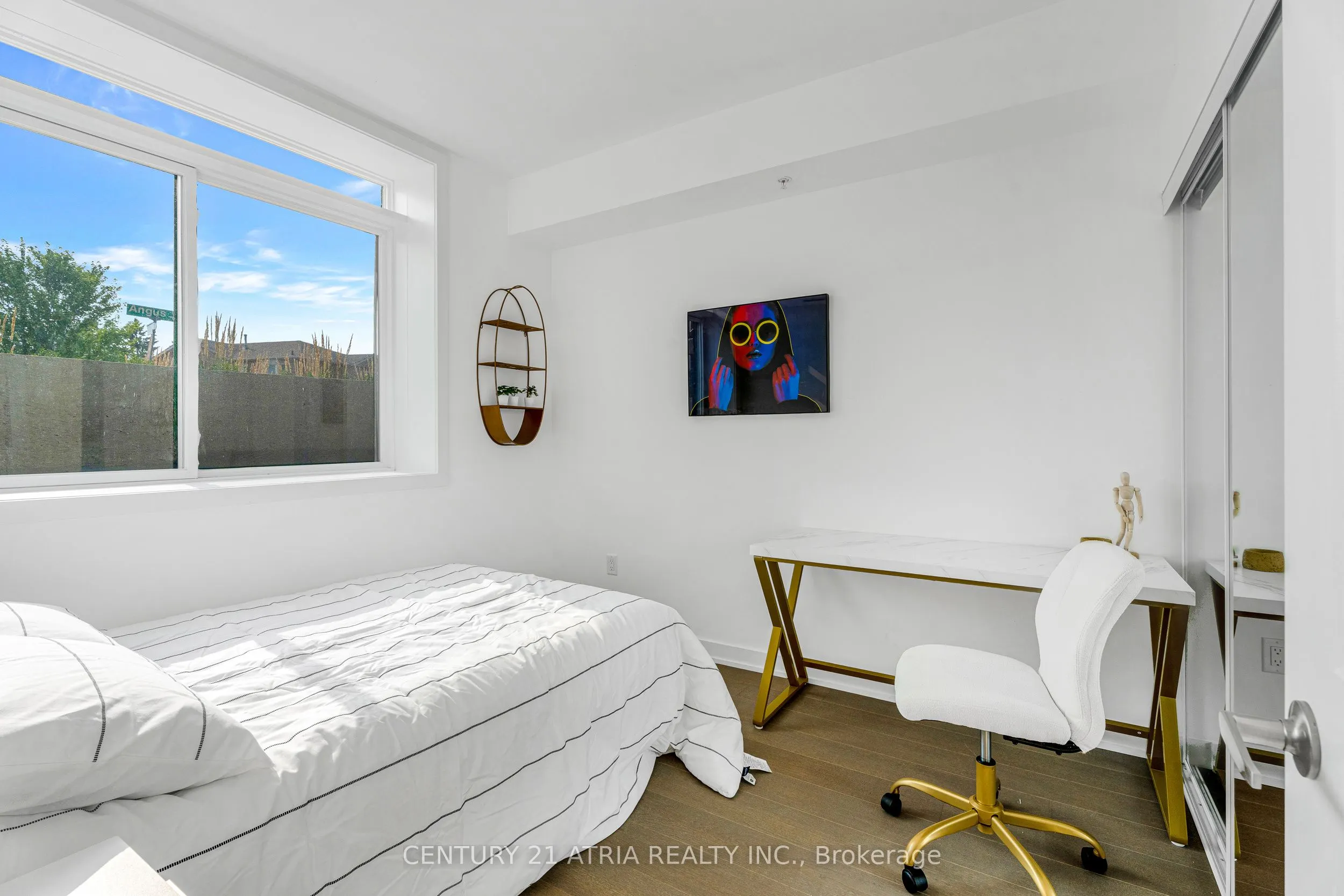 184 Angus Drive, #8