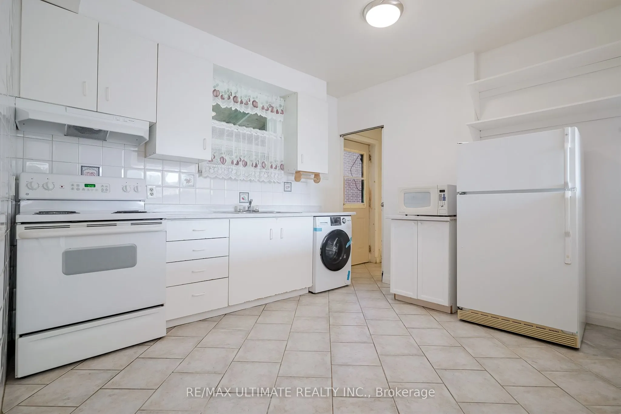 87 Maybourne Avenue, #Main