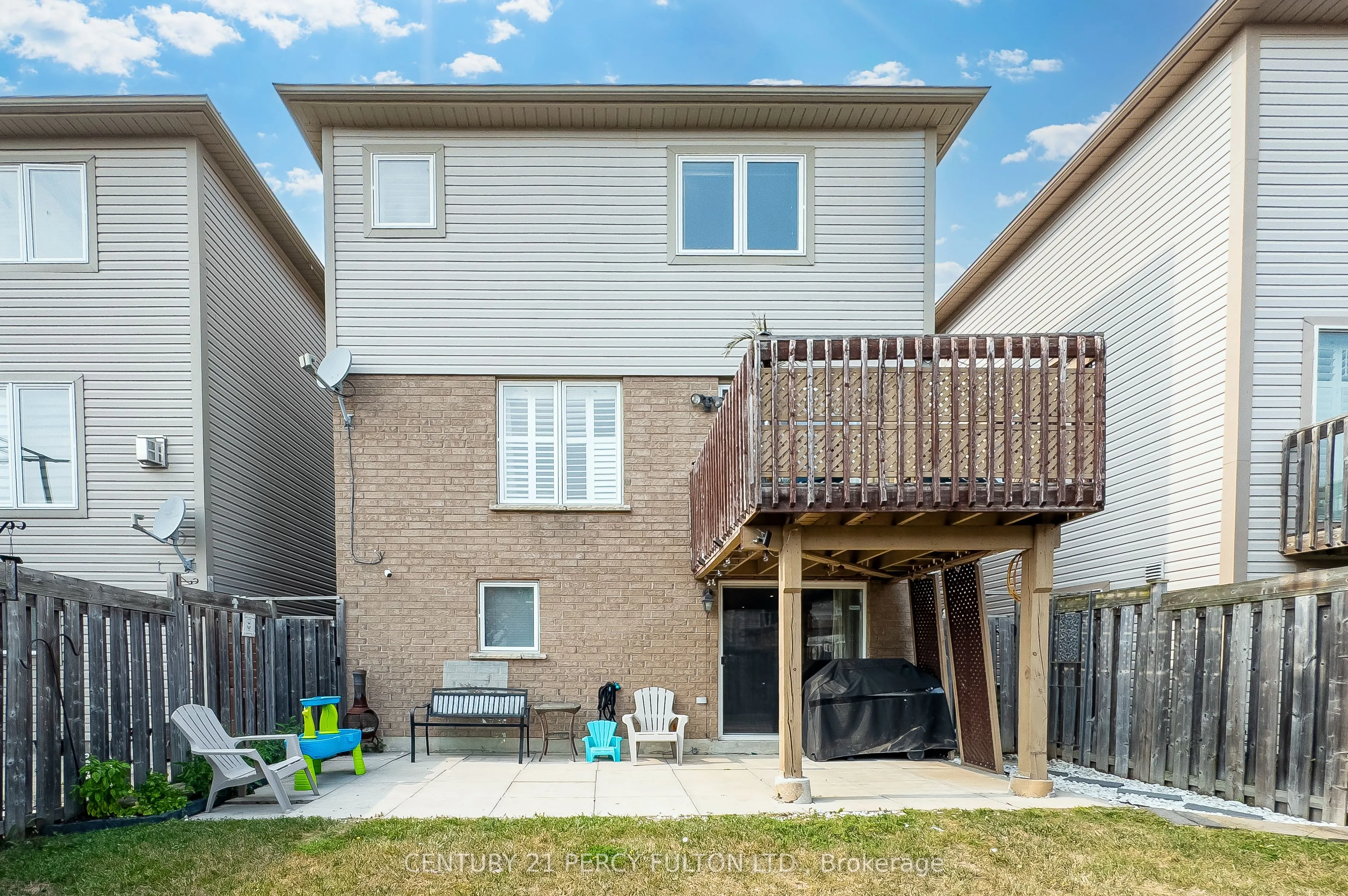 918 Taggart Crescent