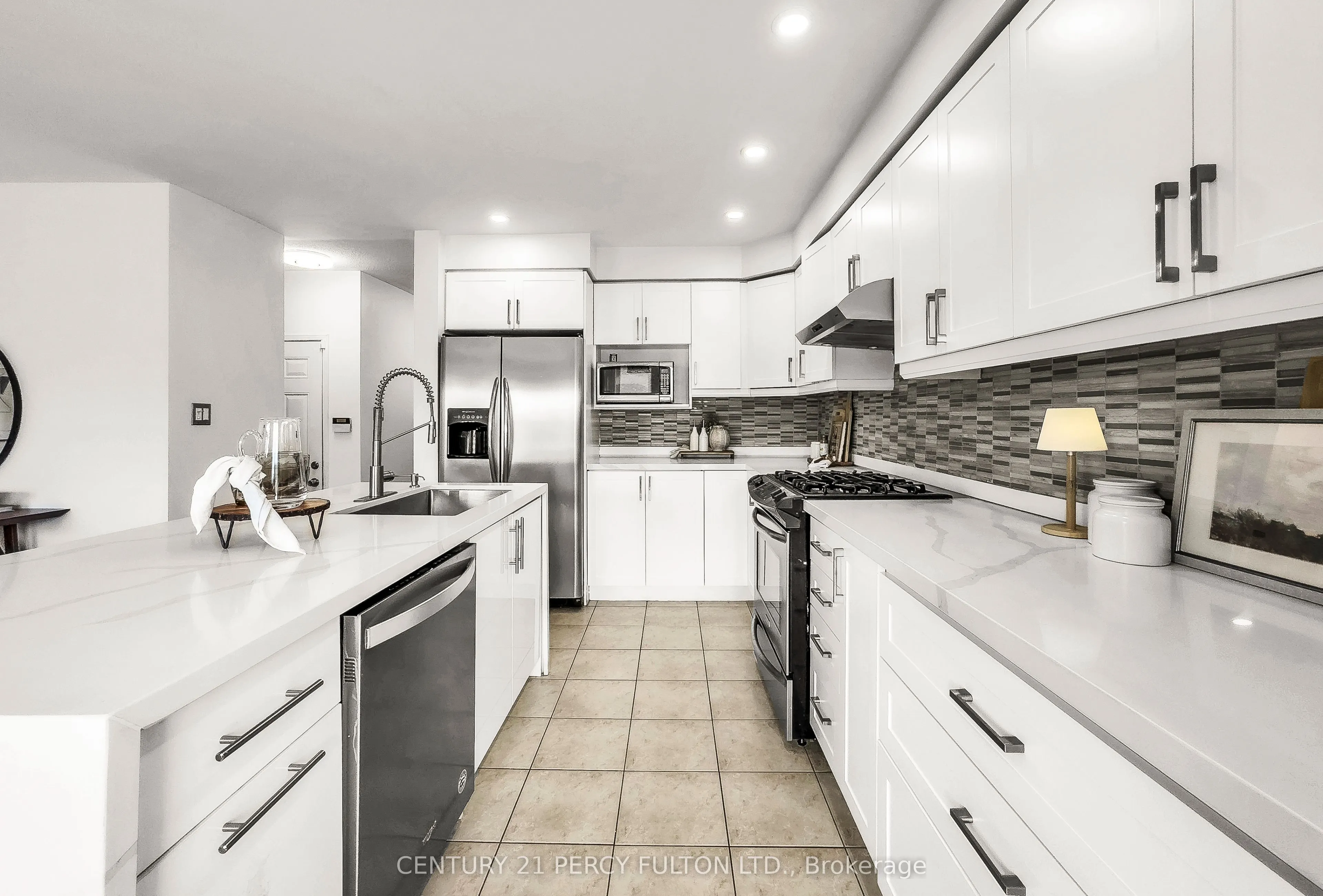918 Taggart Crescent