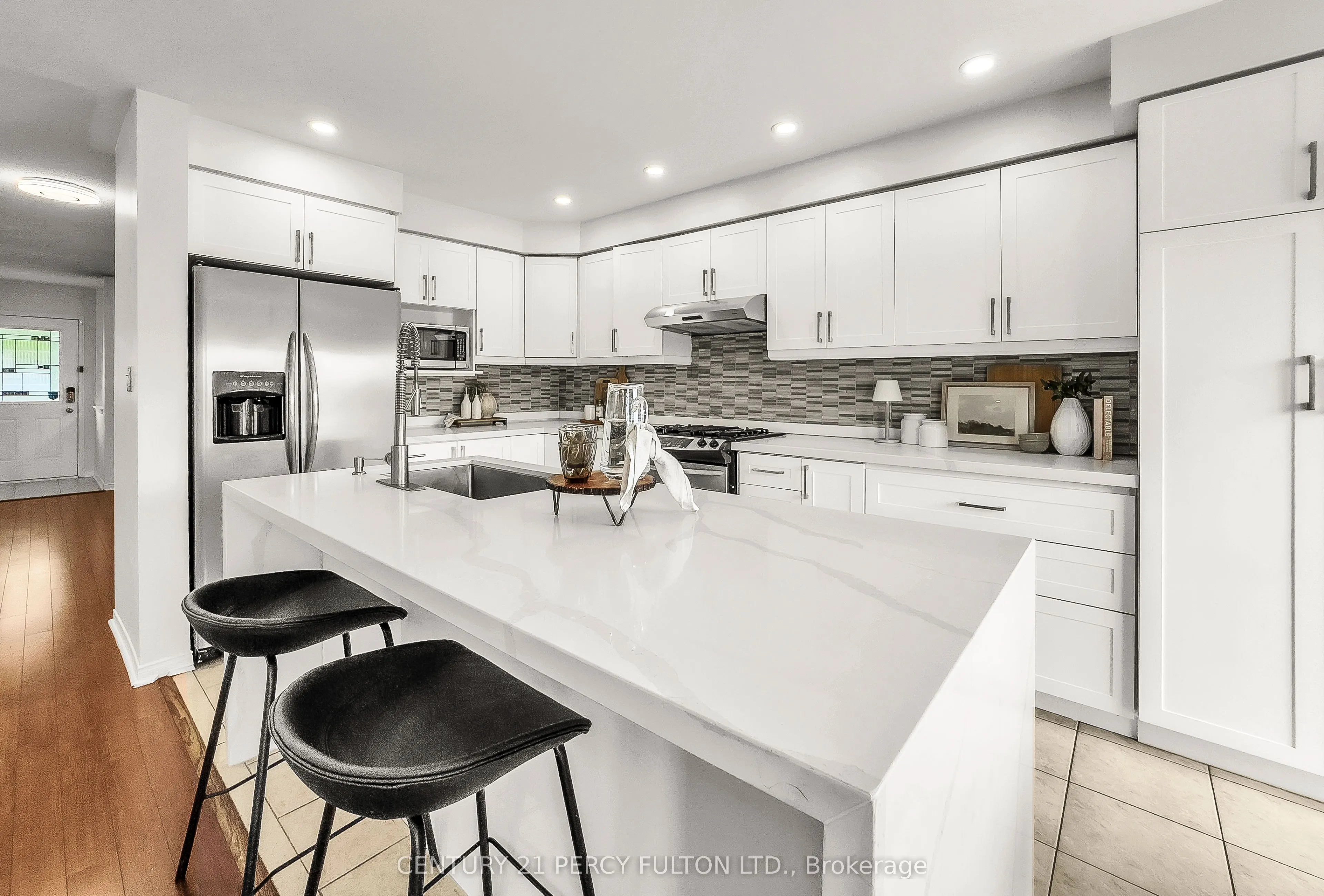 918 Taggart Crescent
