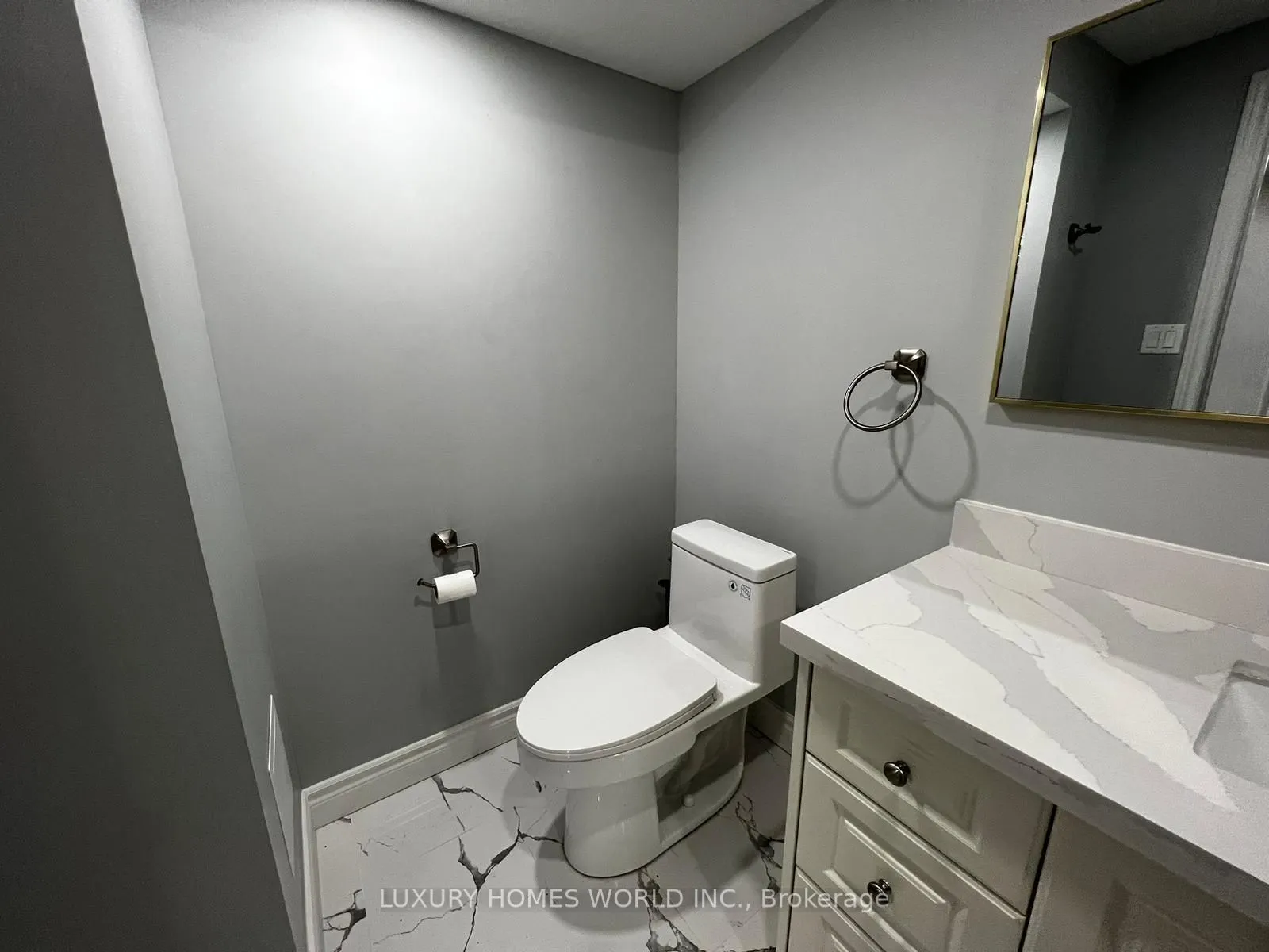 2293 Abbott Crescent