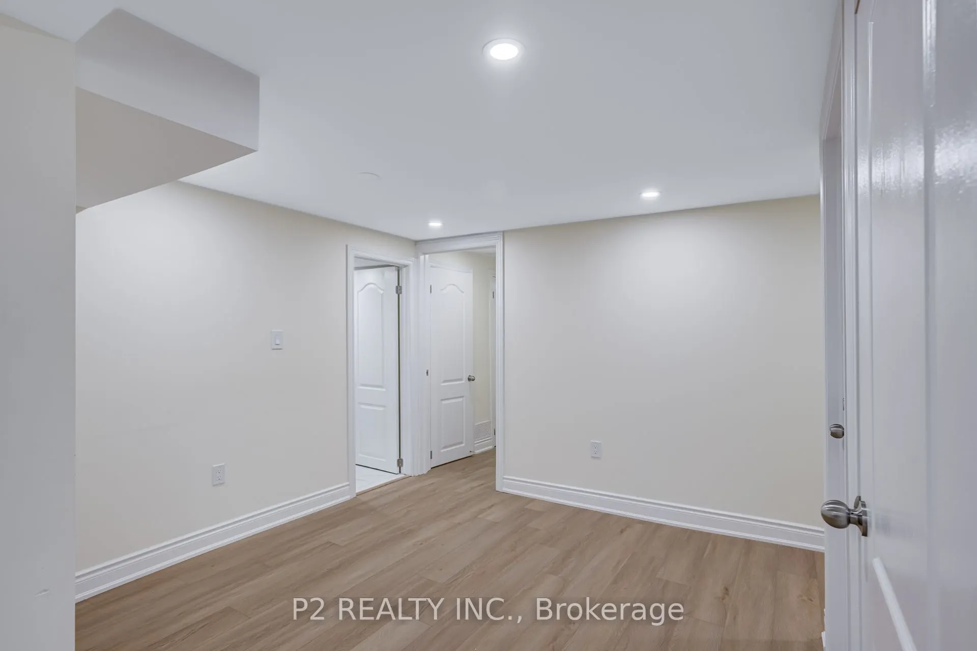735 Down Crescent, #Basement