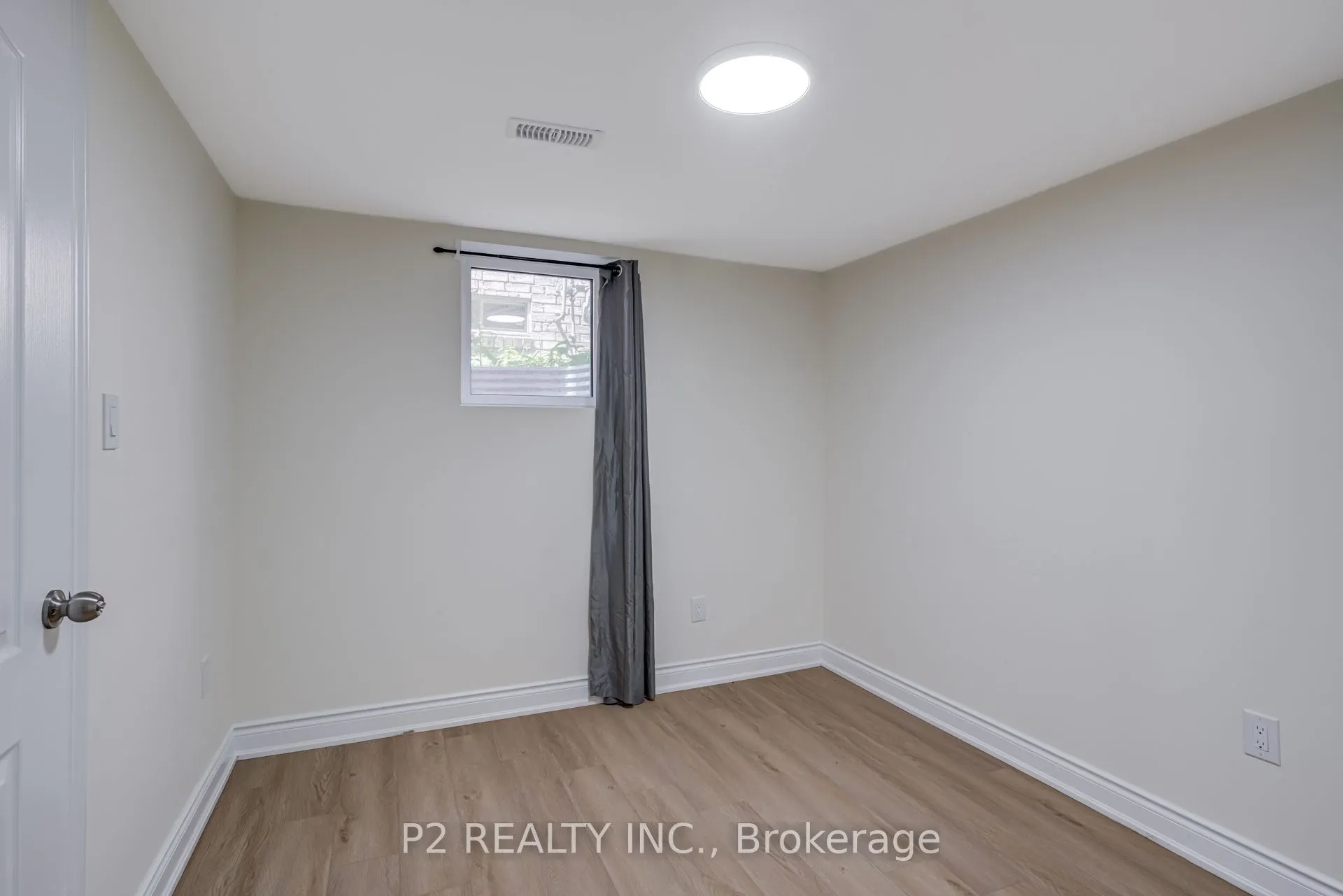 735 Down Crescent, #Basement